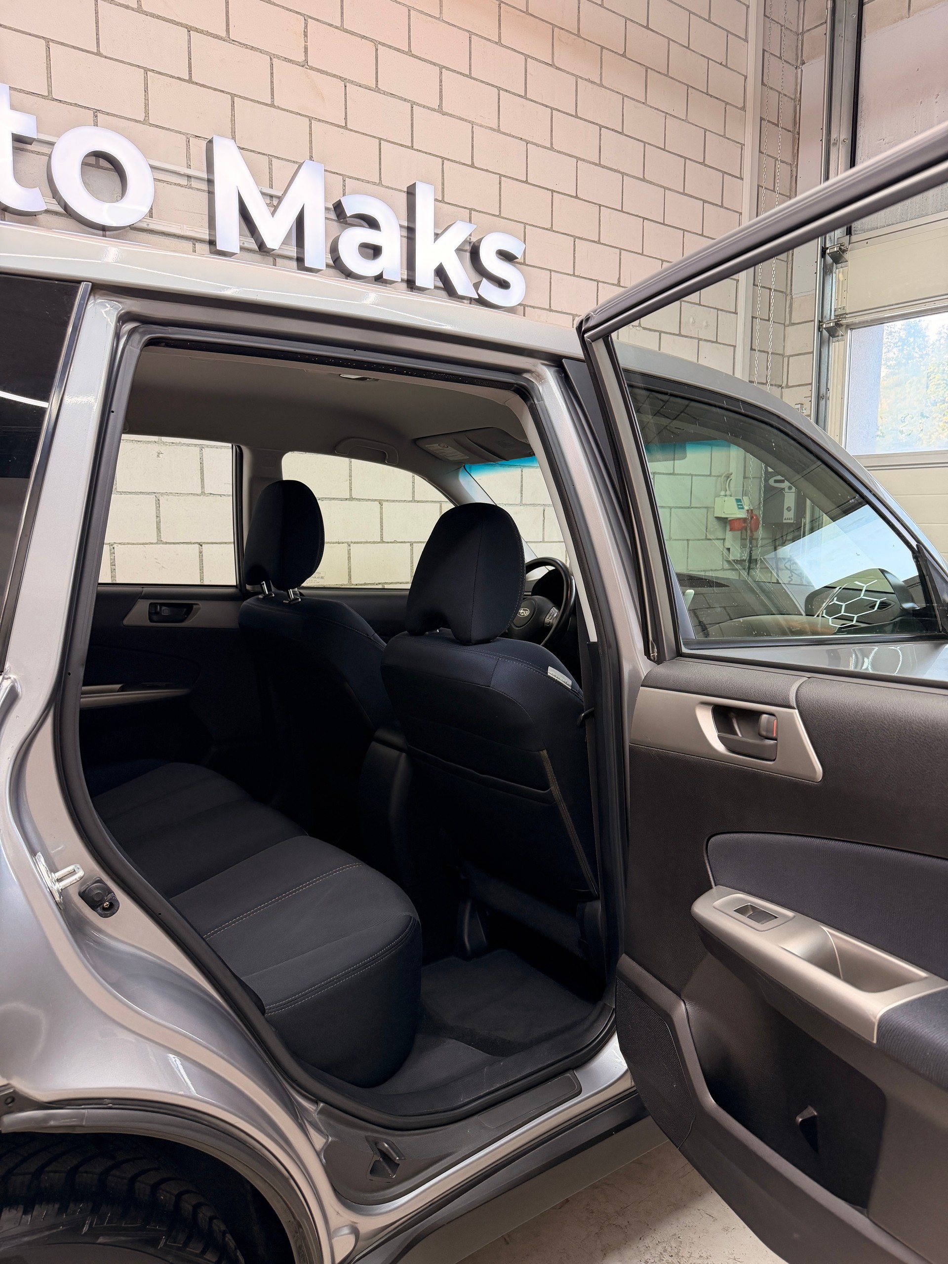 SUBARU Forester 2.0D X Swiss-image-6