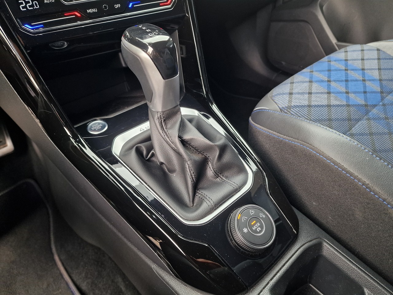 VW T-Roc 2.0 TSI R DSG 4Motion-image-26