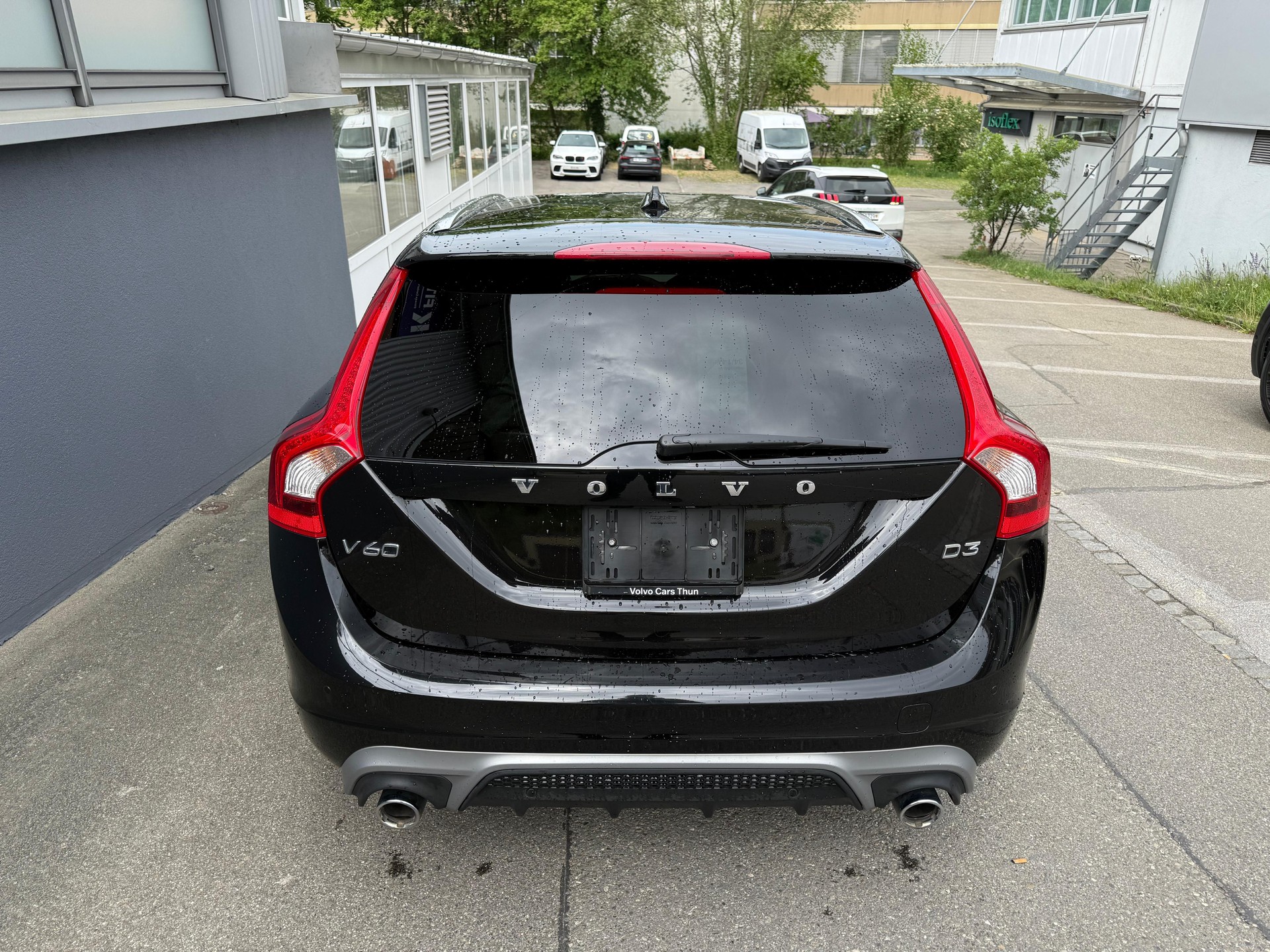 VOLVO V60 D3 Kinetic R-Design-image-5