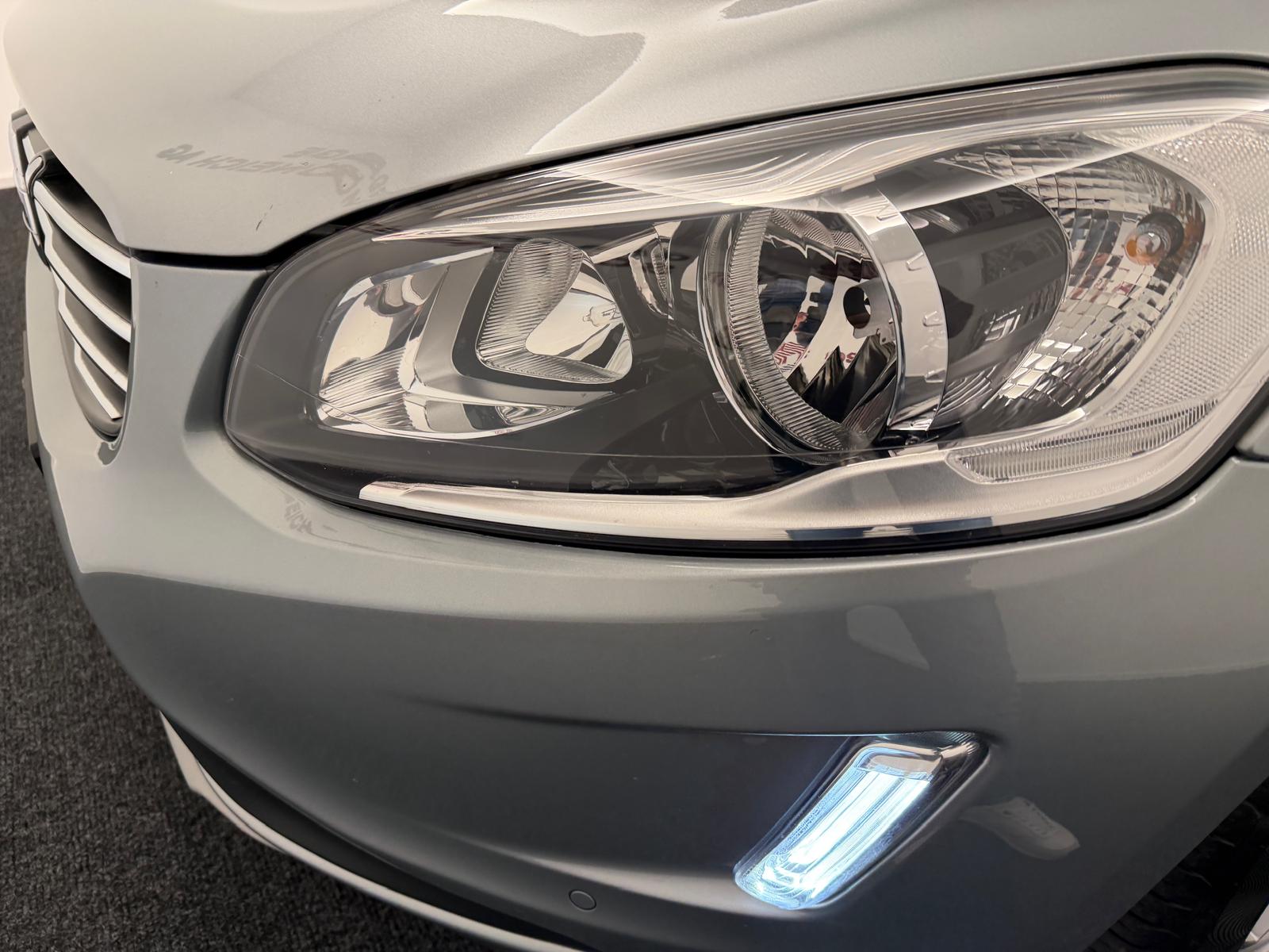 VOLVO XC60 T5 AWD Momentum Geartronic-image-7