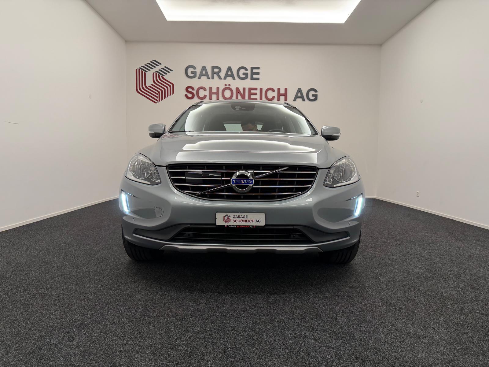 VOLVO XC60 T5 AWD Momentum Geartronic-image-1