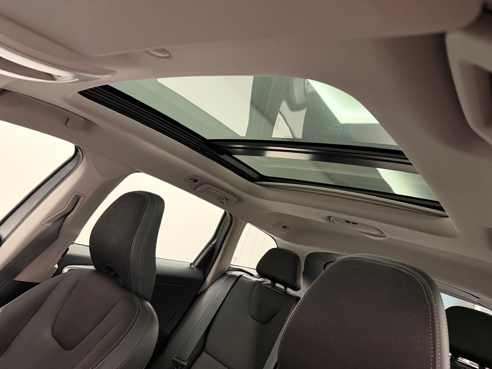 VOLVO XC60 T5 AWD Momentum Geartronic-image-14