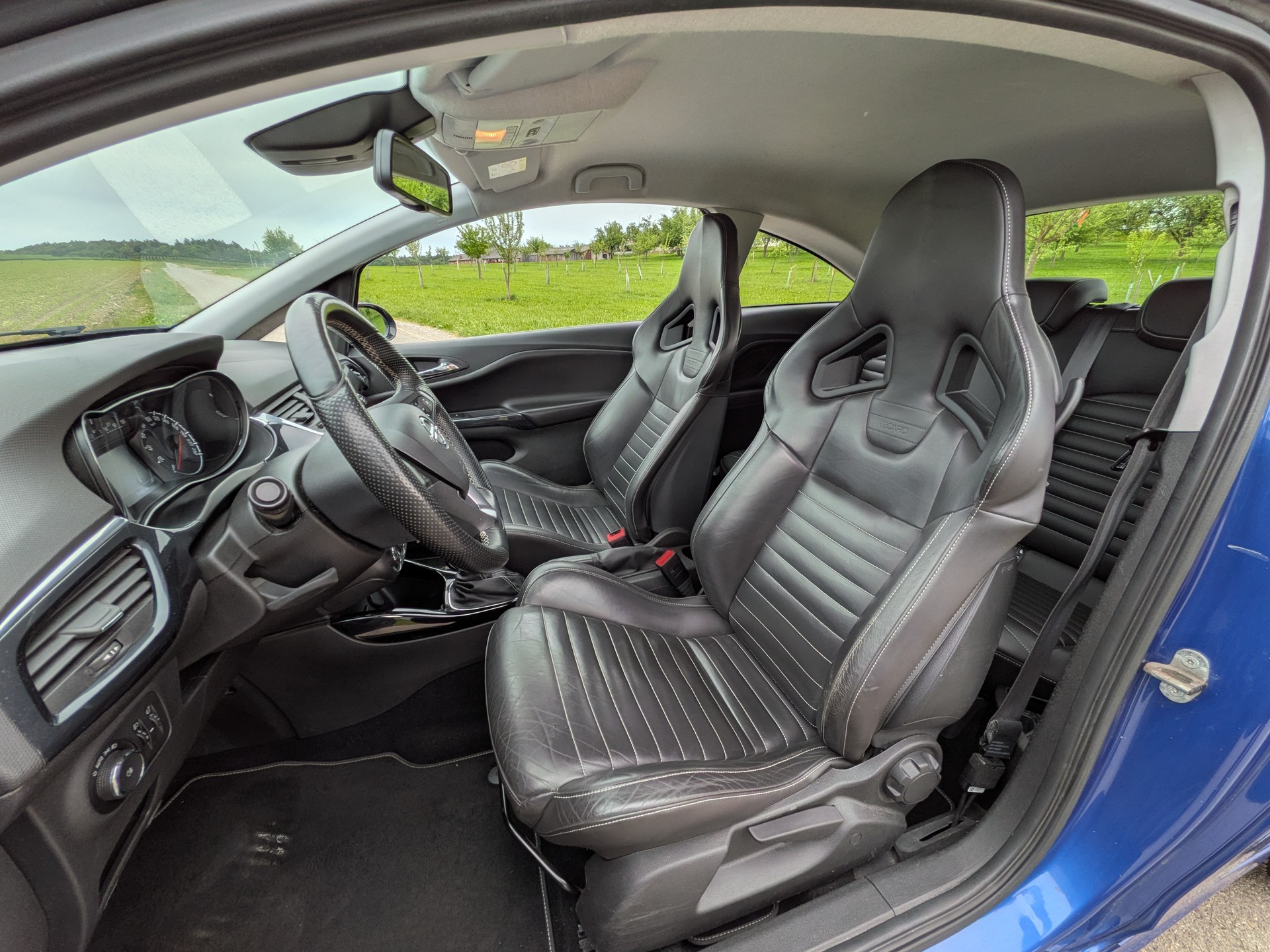 OPEL Corsa 1.6 Turbo OPC-image-8