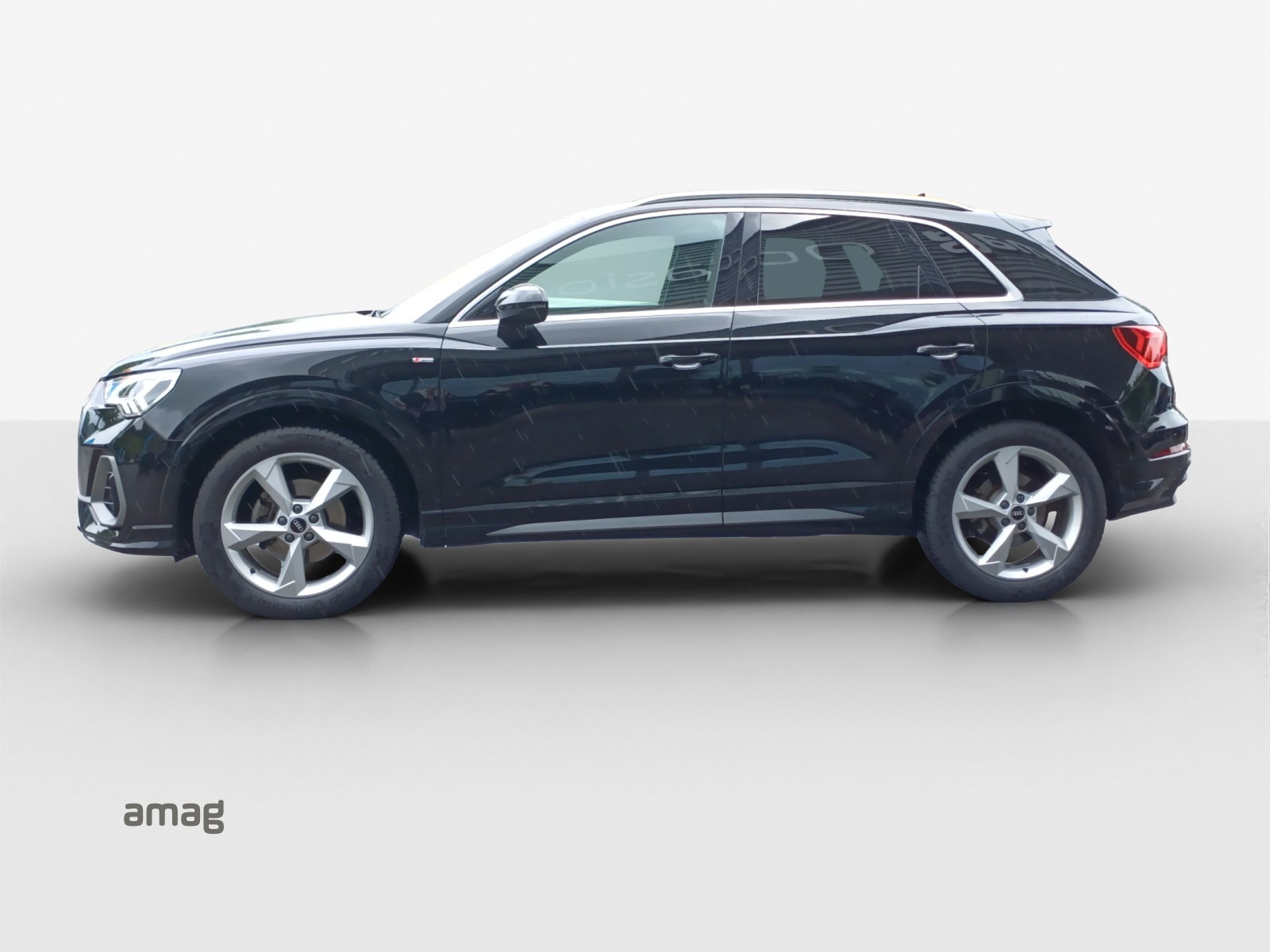 AUDI Q3 35 TFSI S line Attraction S-tronic-image-1