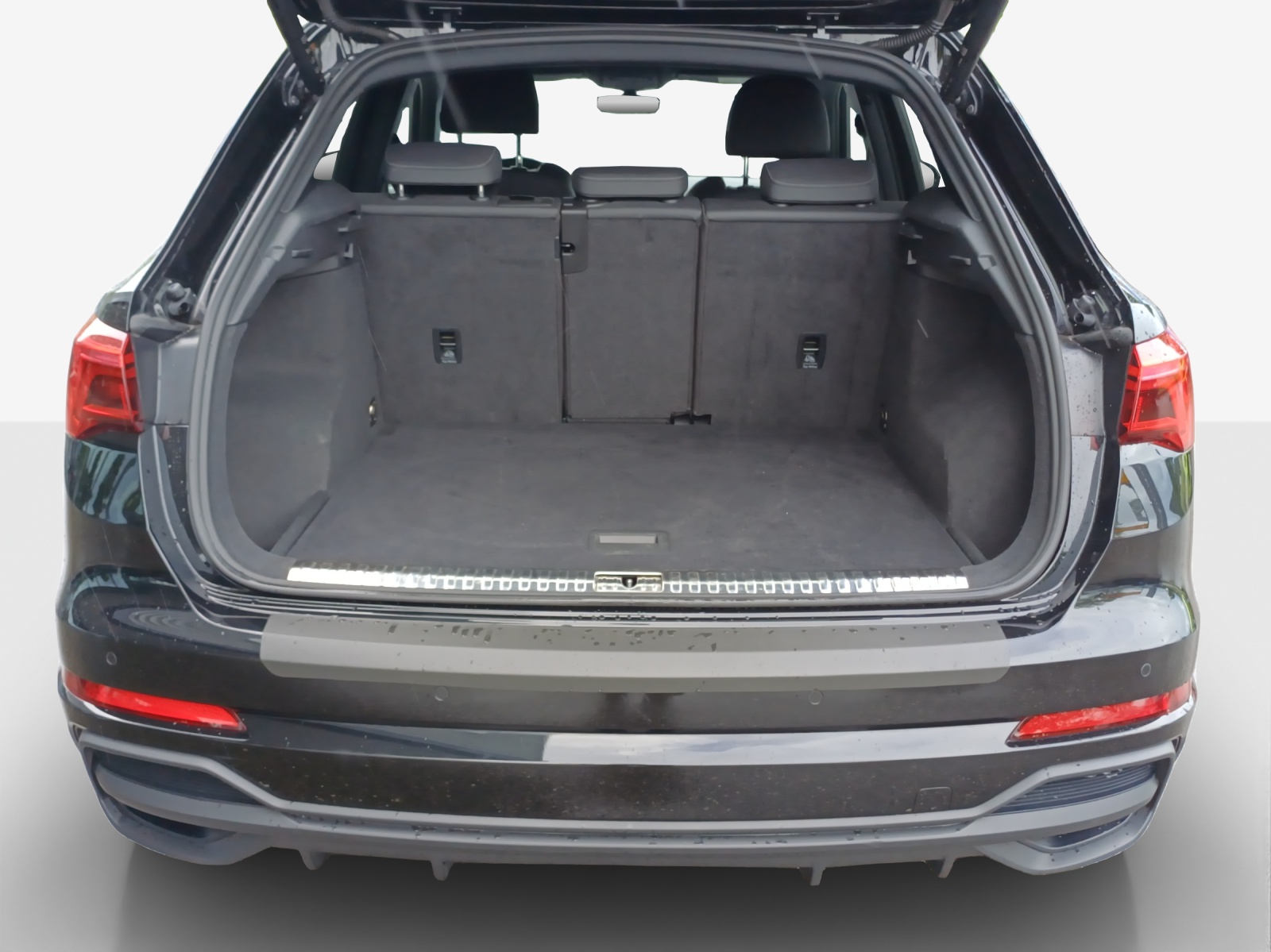 AUDI Q3 35 TFSI S line Attraction S-tronic-image-12