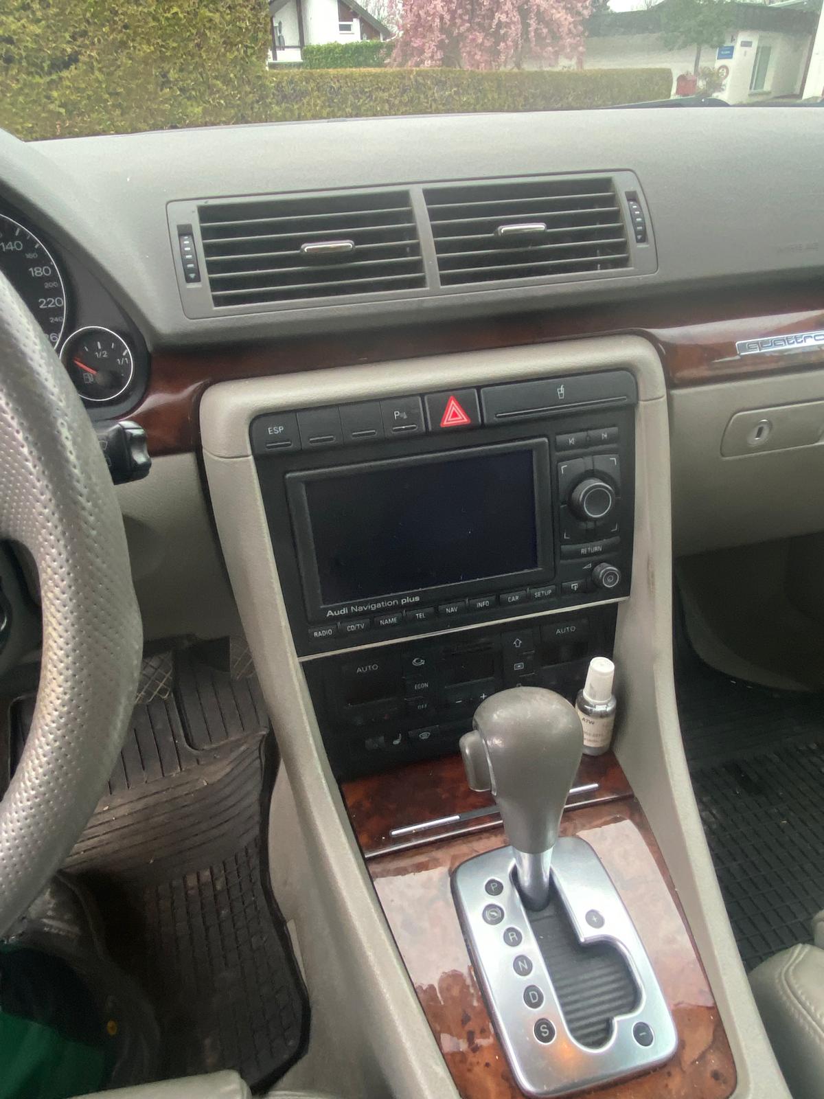 AUDI A4 Avant 3.0 V6 TDI quattro-image-7