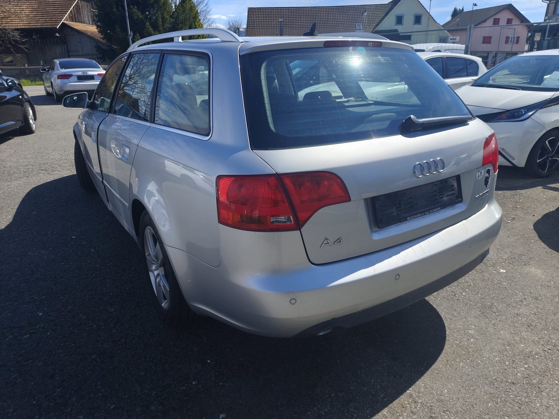 AUDI A4 Avant 3.0 V6 TDI quattro-image-2