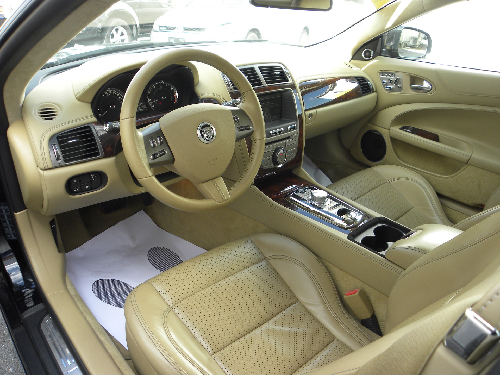 JAGUAR XK 5.0 V8 Automatic-image-6