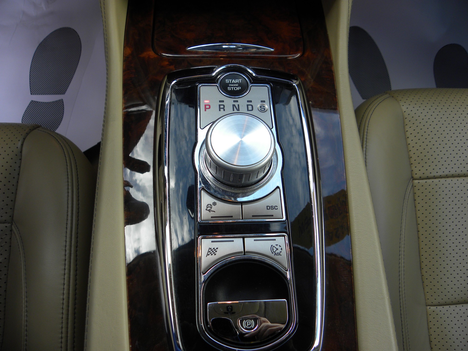 JAGUAR XK 5.0 V8 Automatic-image-12