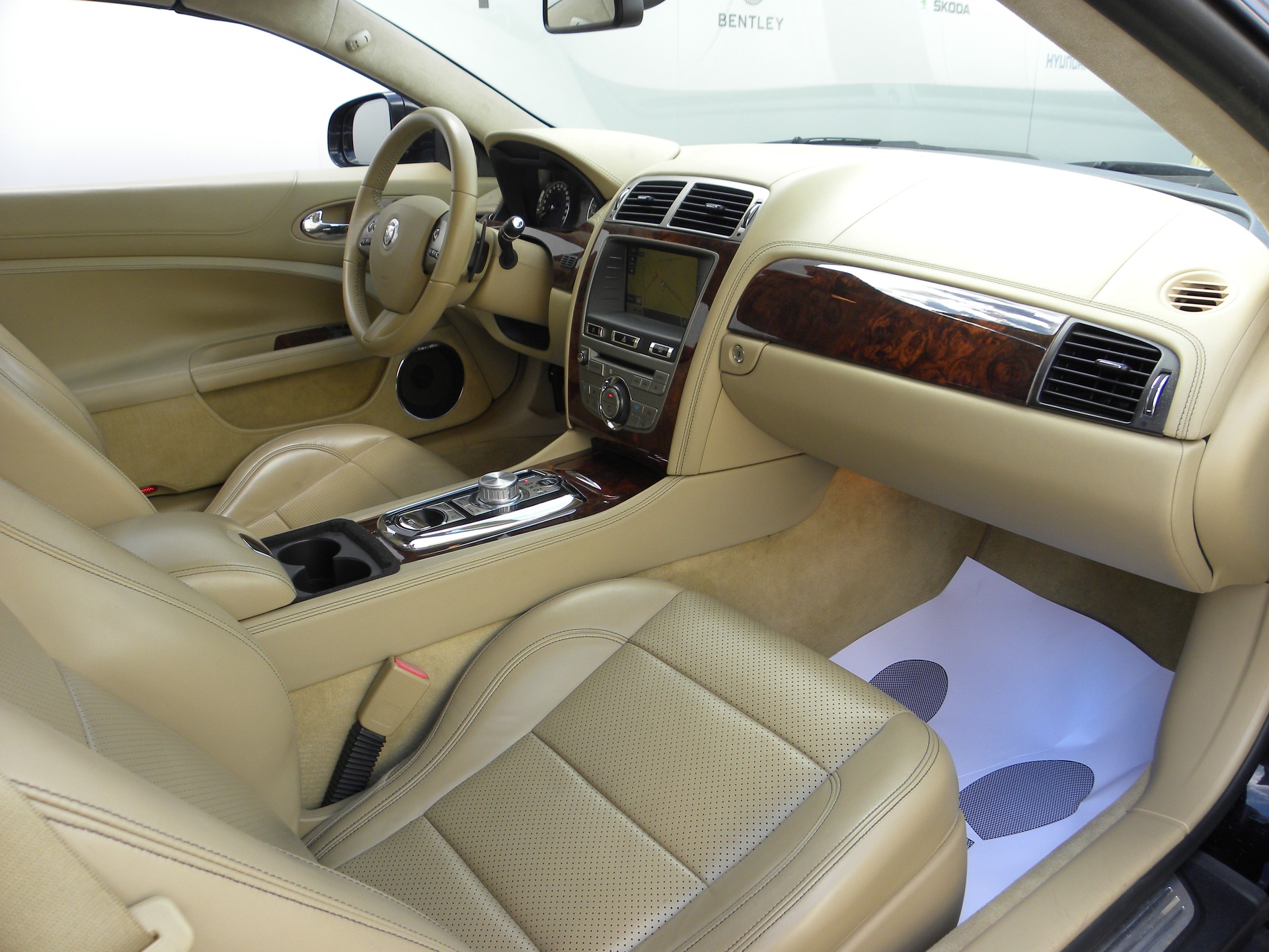 JAGUAR XK 5.0 V8 Automatic-image-7