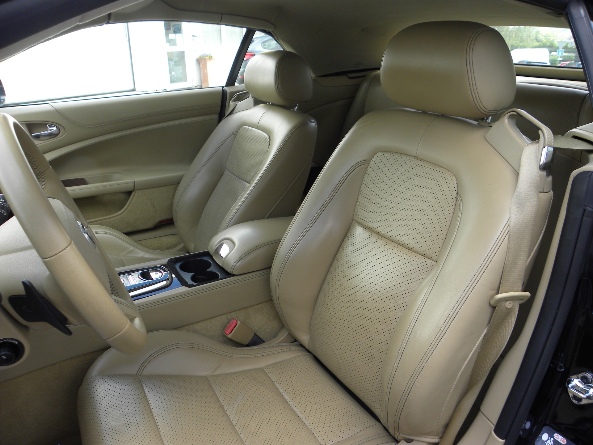 JAGUAR XK 5.0 V8 Automatic-image-8