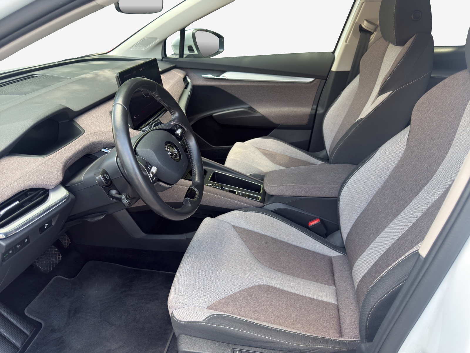 SKODA Enyaq iV 60-image-7