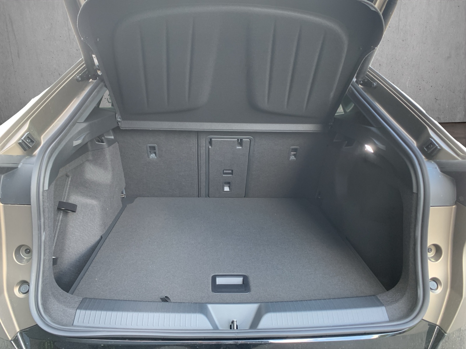CUPRA Tavascan Type 10 77 kWh Extreme Prime Edition-image-13