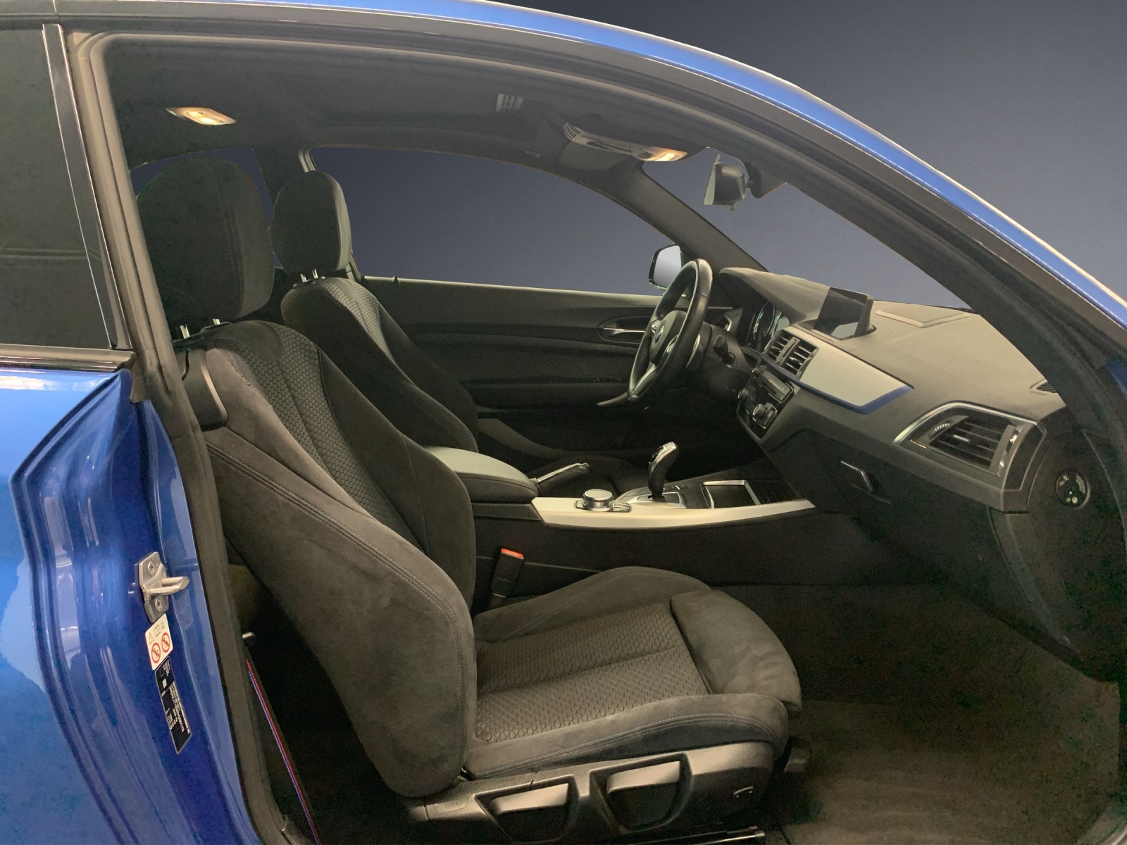 BMW M240i xDrive-image-6