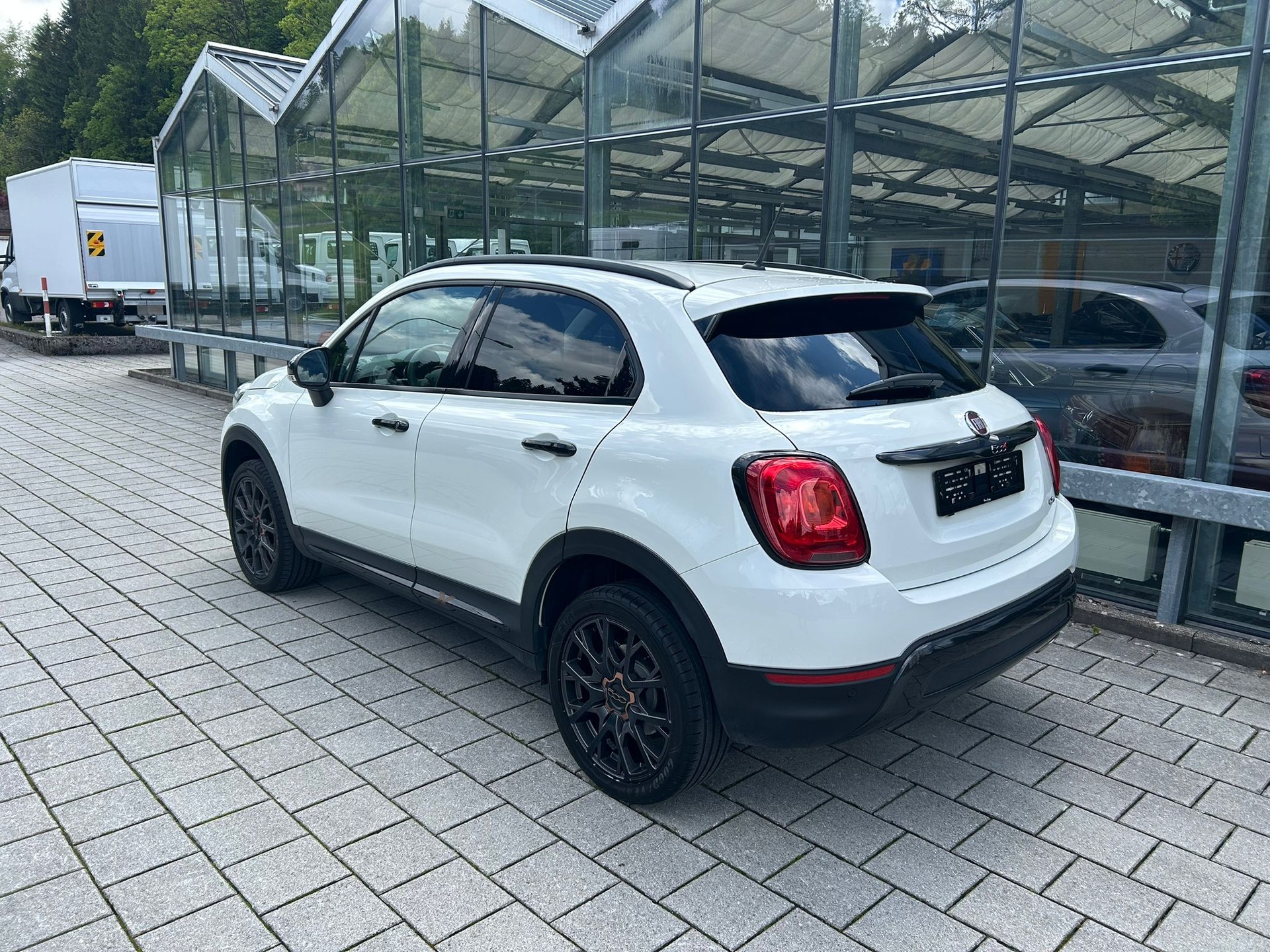 FIAT 500X 1.4T Off Road S-Design 4x4 Automatic-showroom-element-3