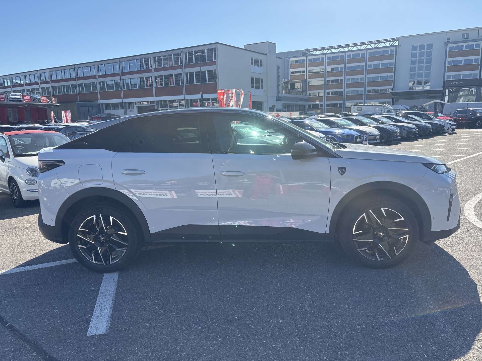 PEUGEOT 3008 145 e-DCS6 Hybrid GT Automat-image-12