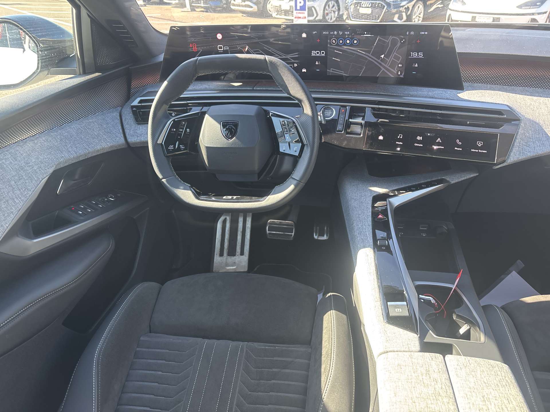 PEUGEOT 3008 145 e-DCS6 Hybrid GT Automat-image-4