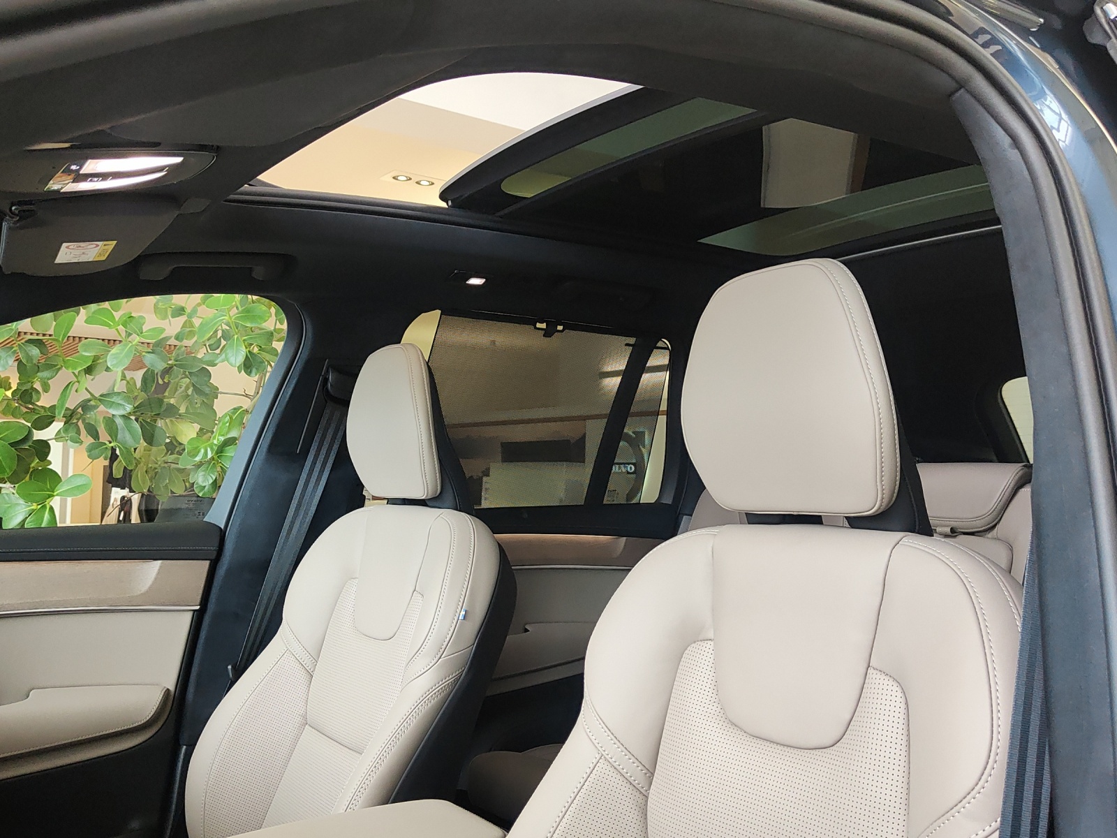 VOLVO XC90 2.0 T8 TE XCLUSIVE Edition Bright eAWD-image-11