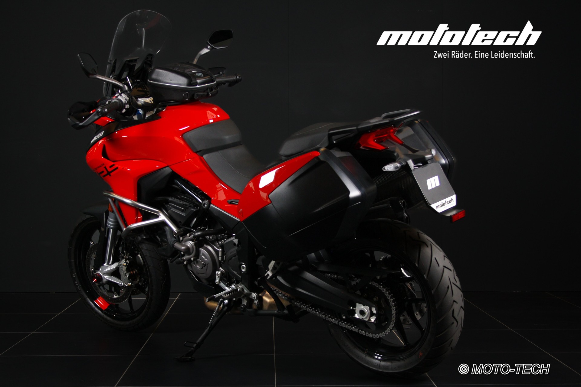 DUCATI Multistrada V2 S-showroom-element-3