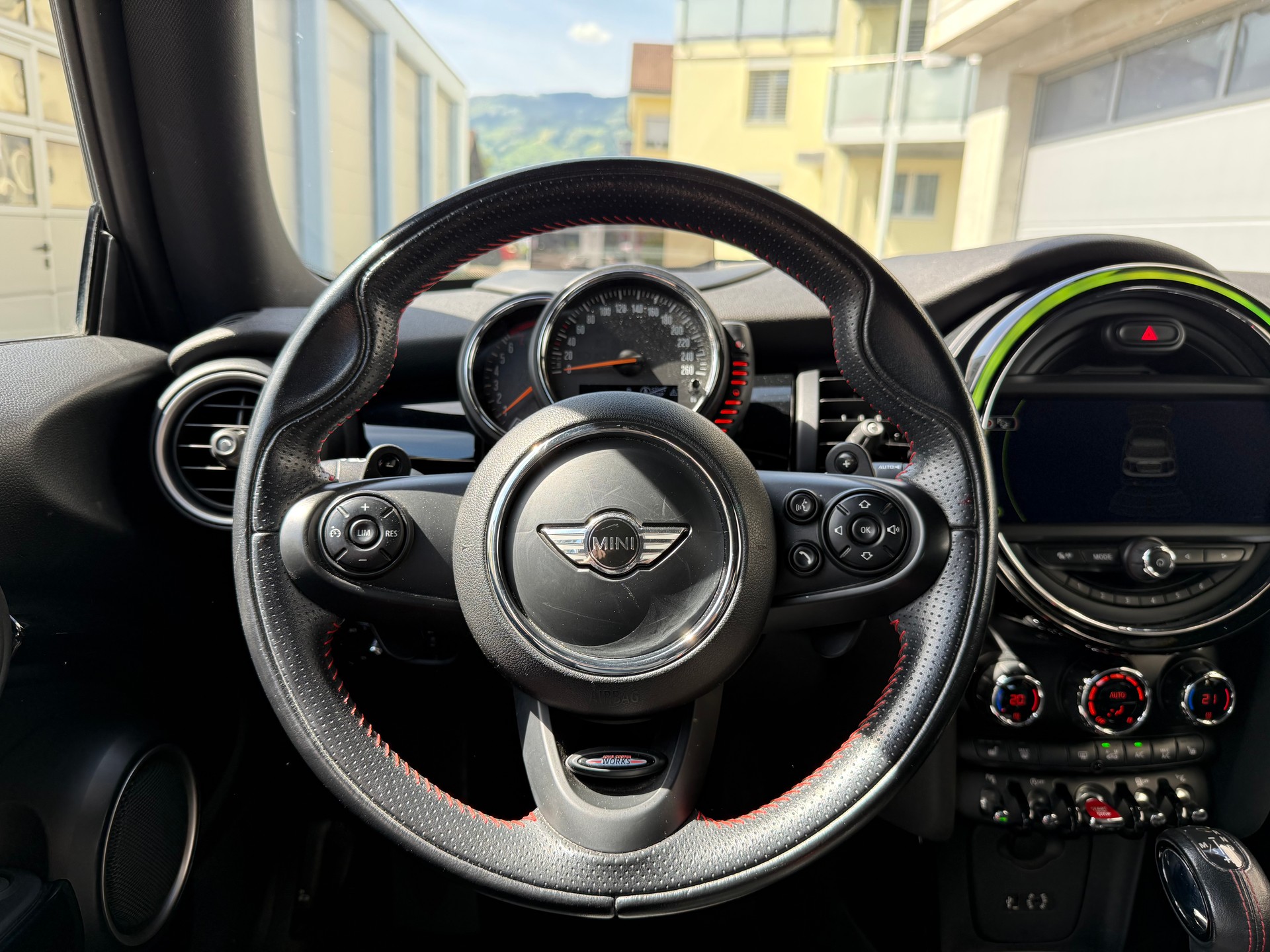 MINI Cooper S Steptronic-image-12