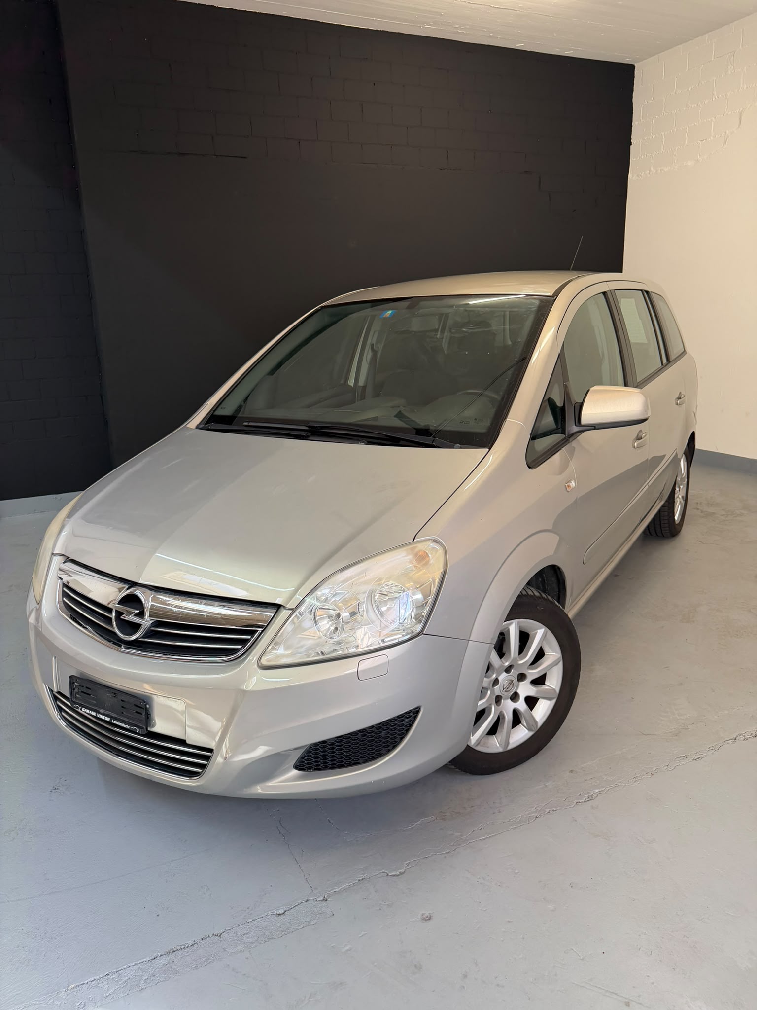 OPEL Zafira 1.8i 16V Edition ***CH-Fahrzeug***-showroom-element-2