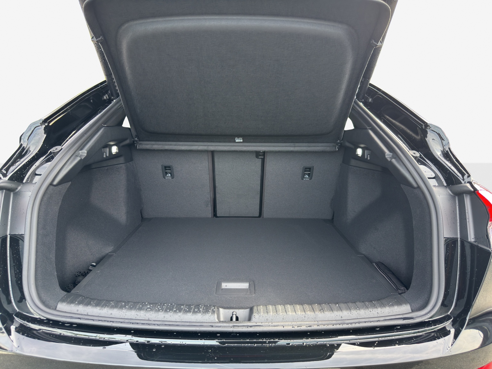 AUDI Q4 Sportback e-tron 45 Edition Swiss Ski quattro-image-4
