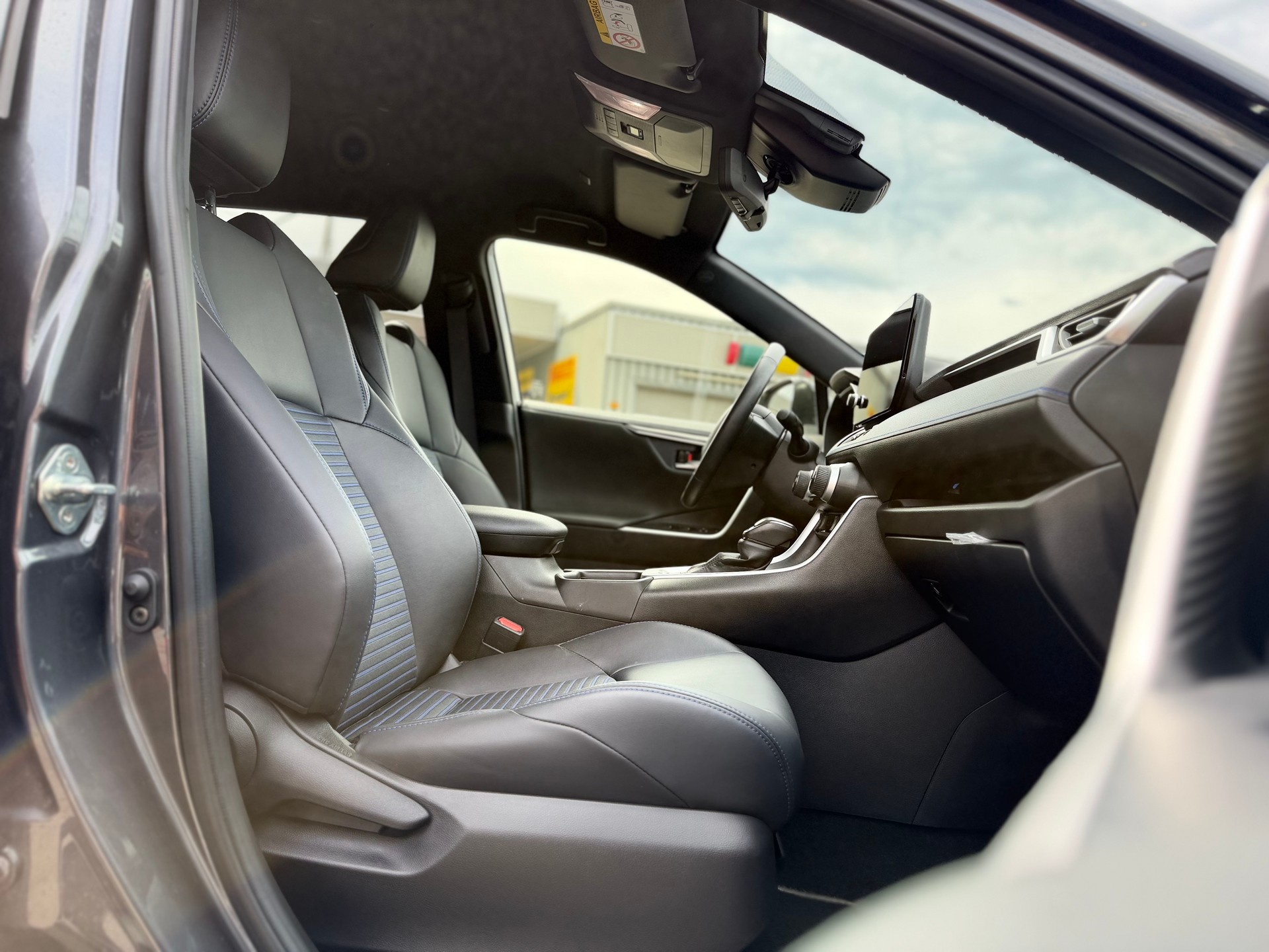 TOYOTA RAV-4 2.5 HSD Style e-CVT 4WD-image-12