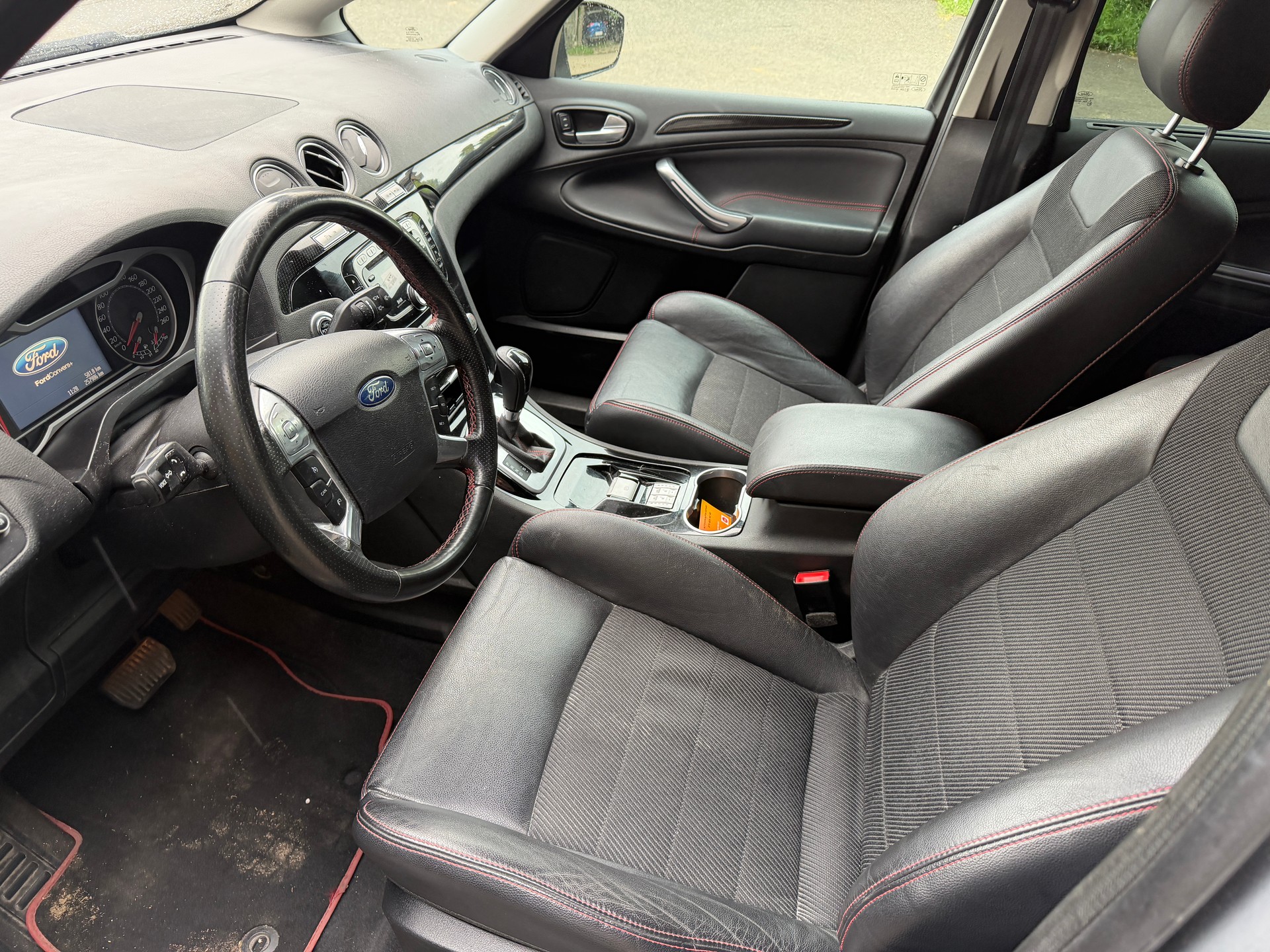 FORD S-Max 2.0 SCTi TitaniumS PowerShift-image-6