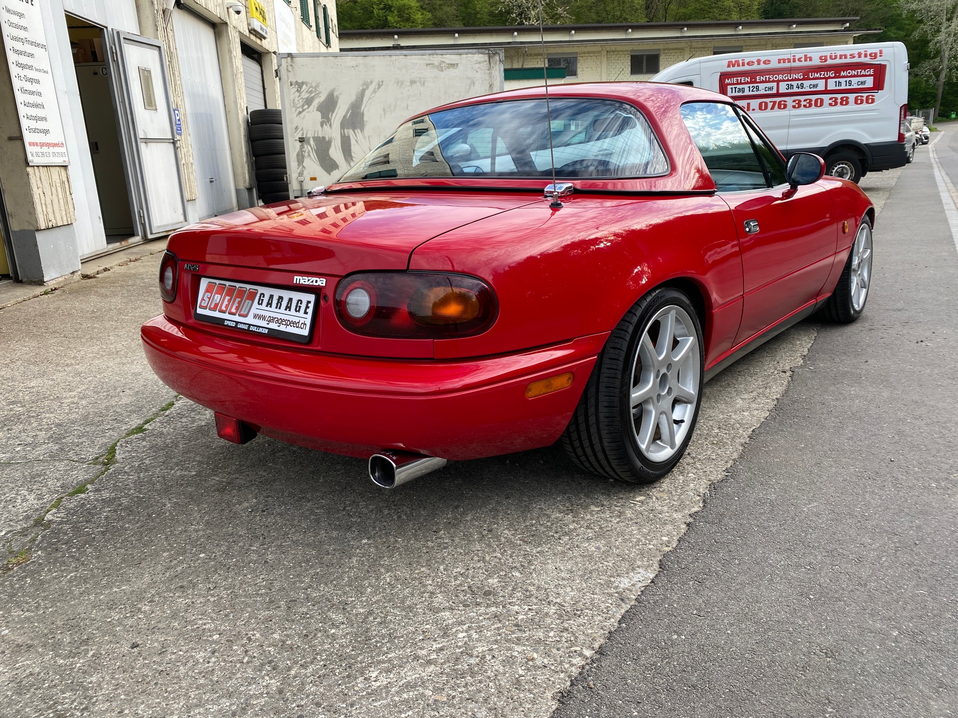 MAZDA MX-5 1.6i-16-image-5