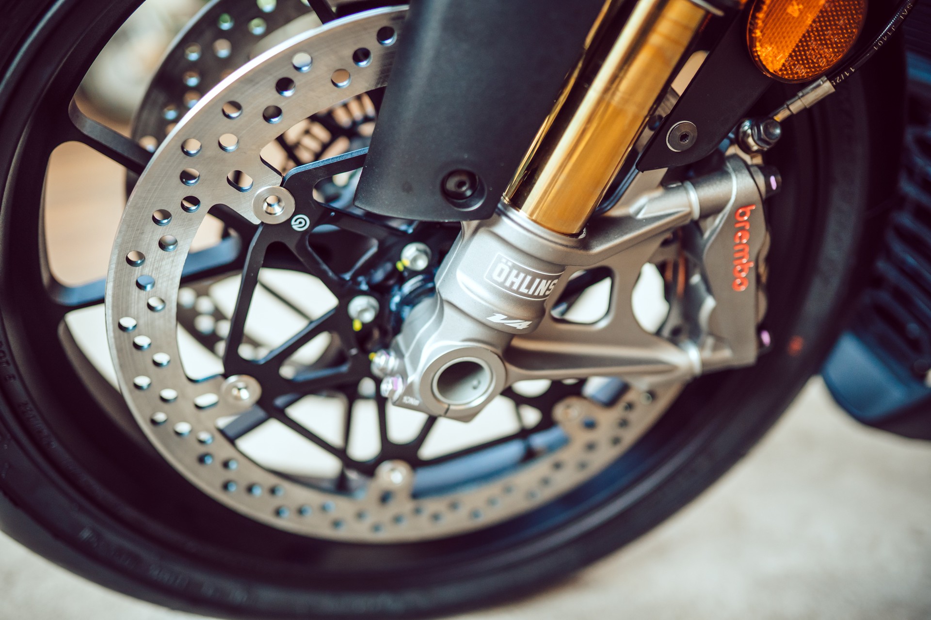 APRILIA RSV4 1100 E5+ Factory-image-15
