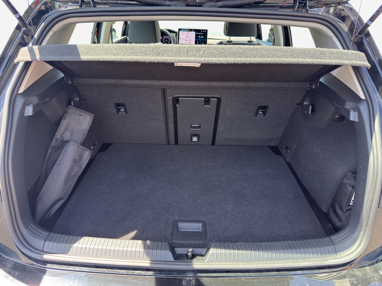 VW Golf 1.5 e TSI mHEV Style DSG-image-12