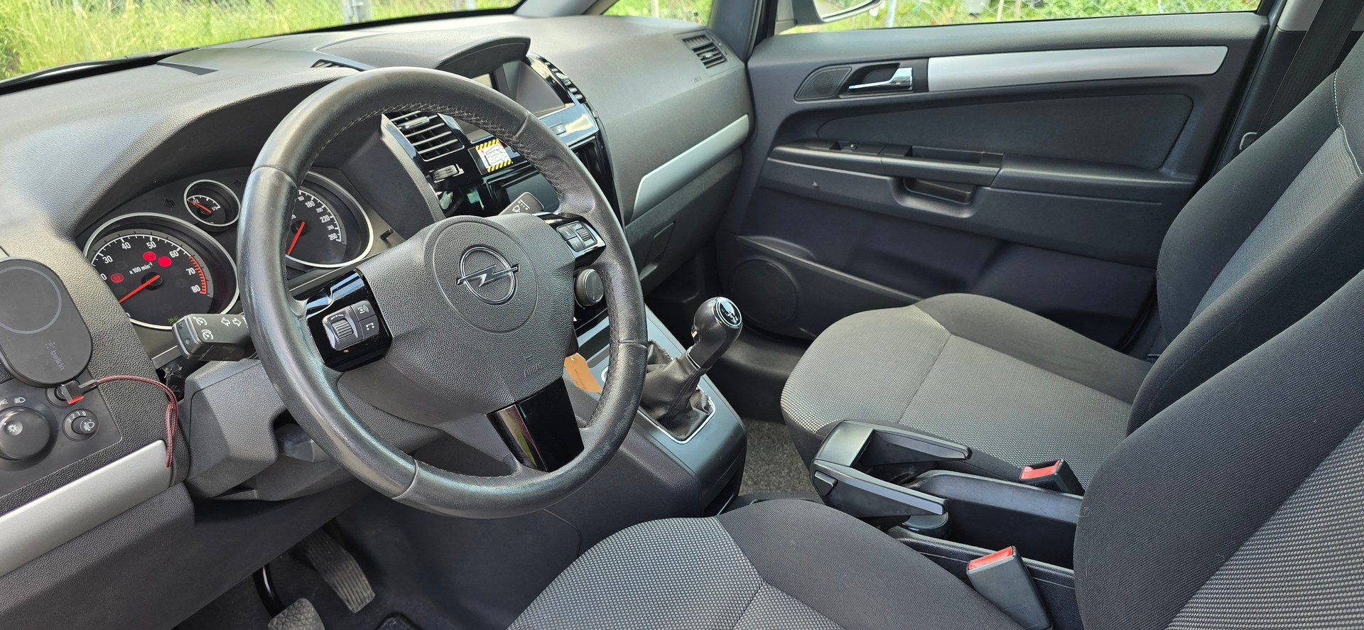 OPEL Zafira 1.8i 16V Enjoy-image-11