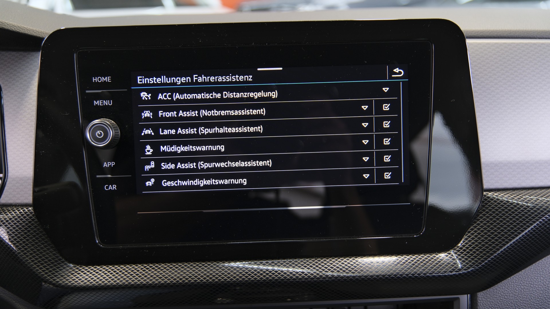 VW T-Cross 1.0 TSI EVO United DSG-image-17