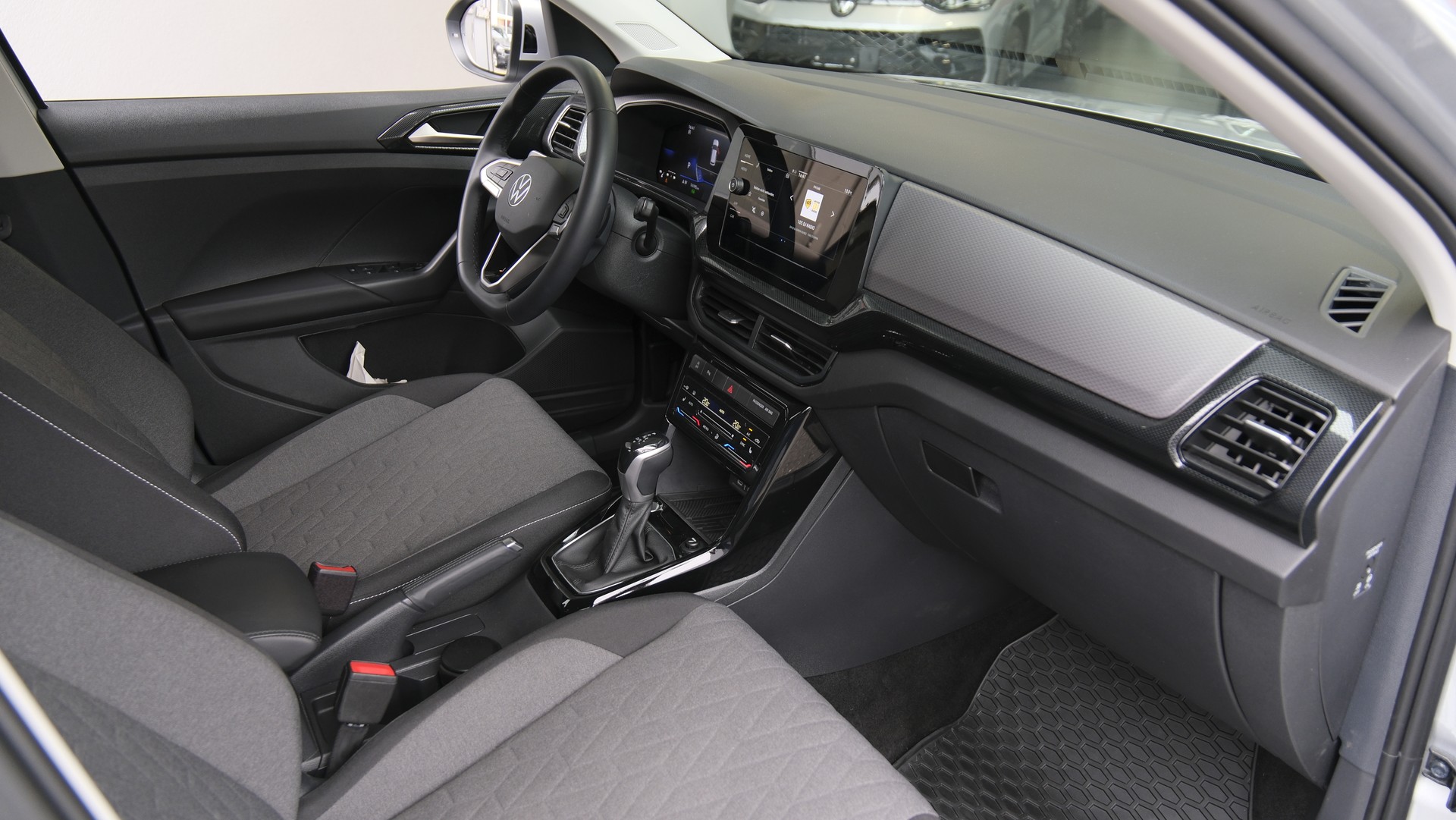 VW T-Cross 1.0 TSI EVO United DSG-image-12