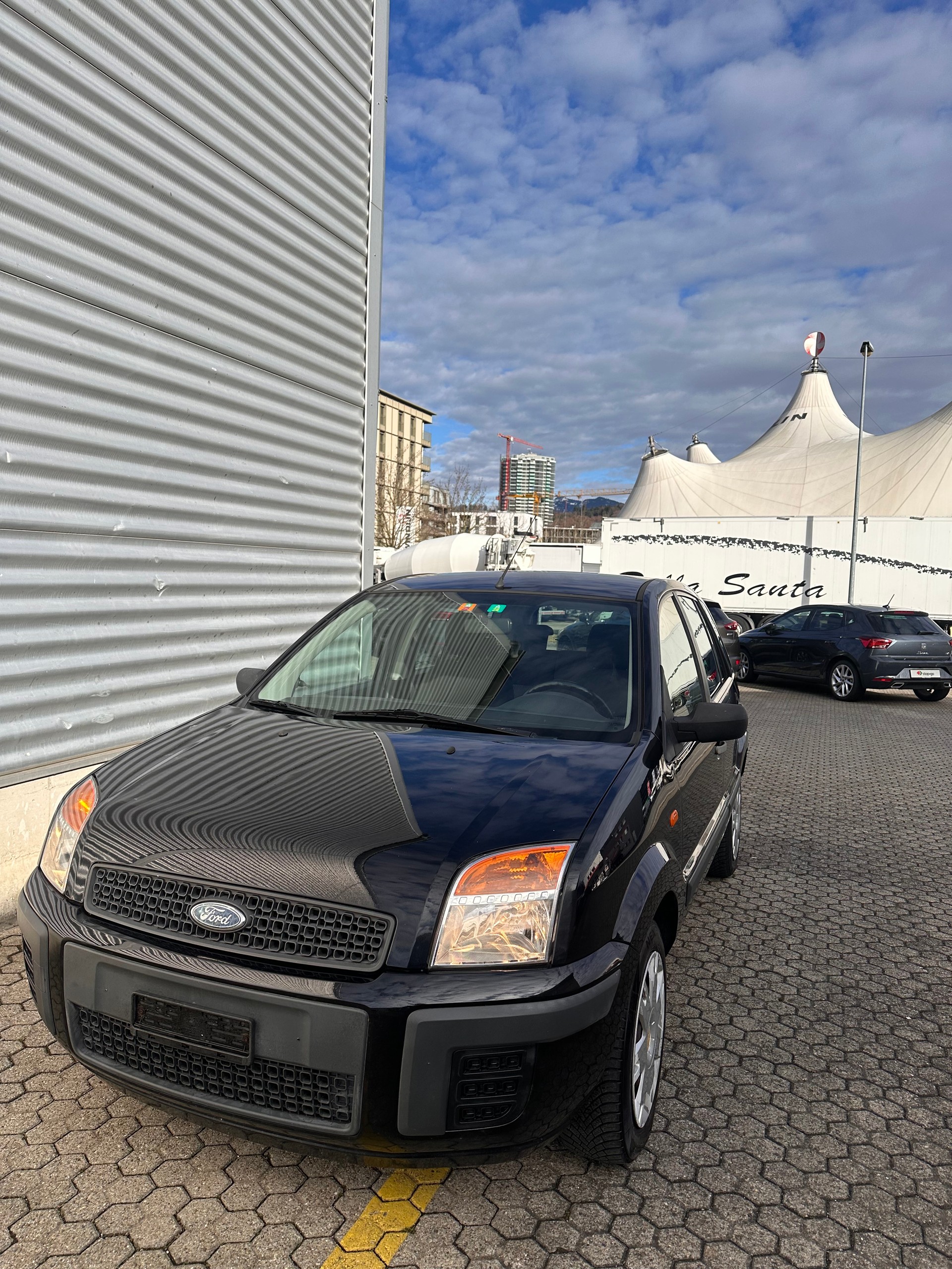 FORD FUSION-image-1
