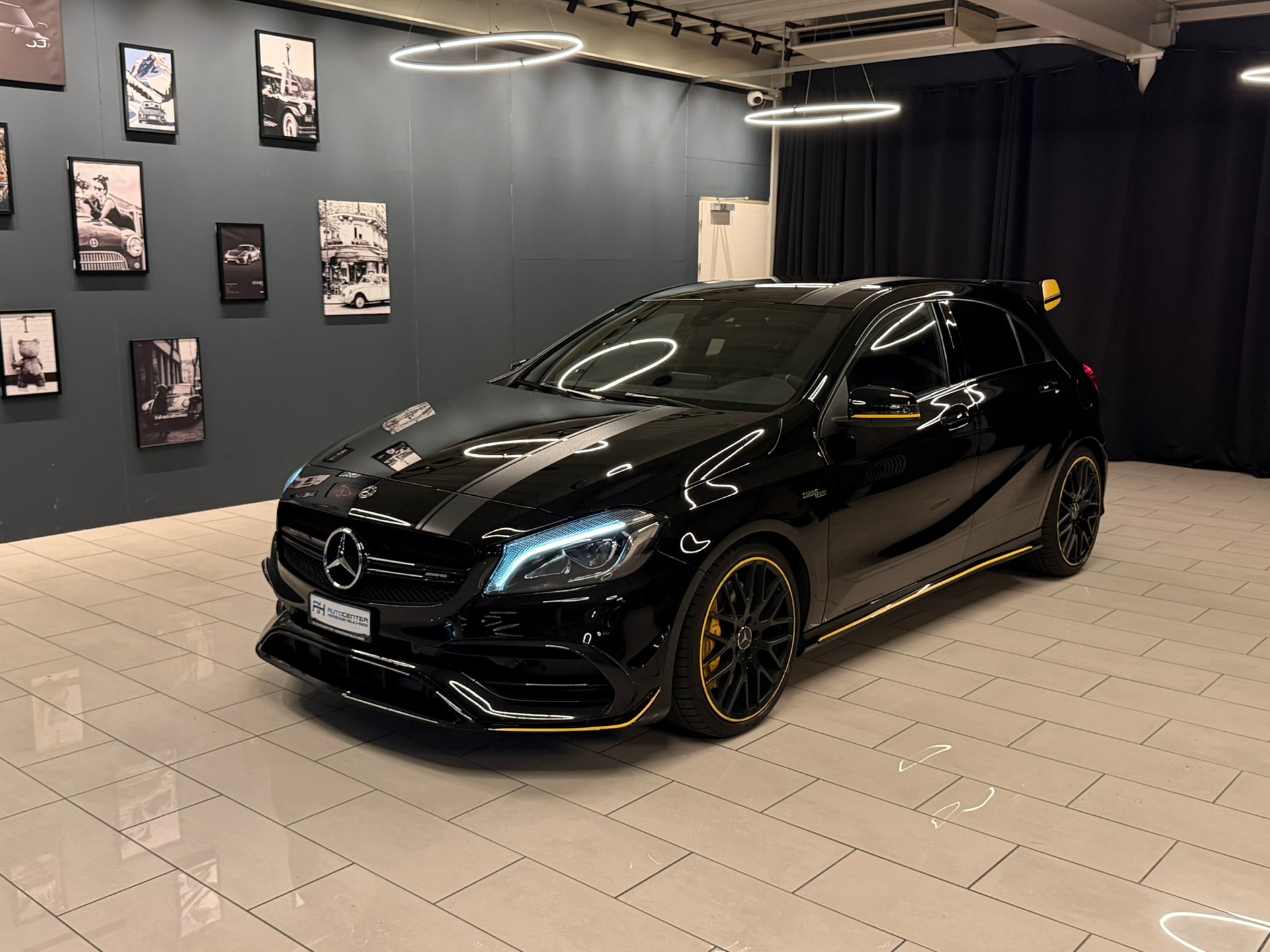 MERCEDES-BENZ A 45 AMG Yellow Night Edition 4Matic 7G-DCT-image-2