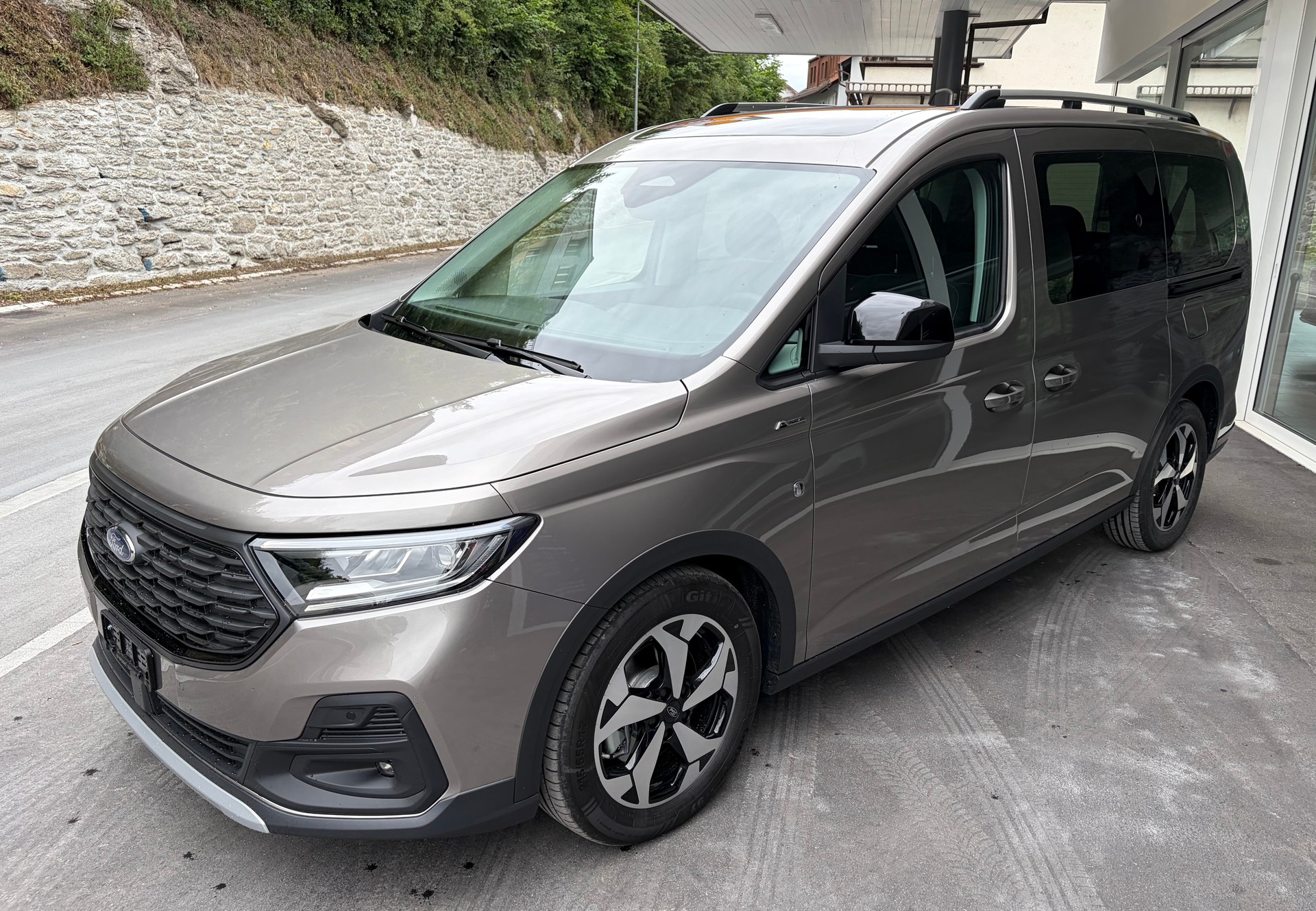 FORD Grand Tourneo Connect 2.0 EcoBlue AWD Active-image-1