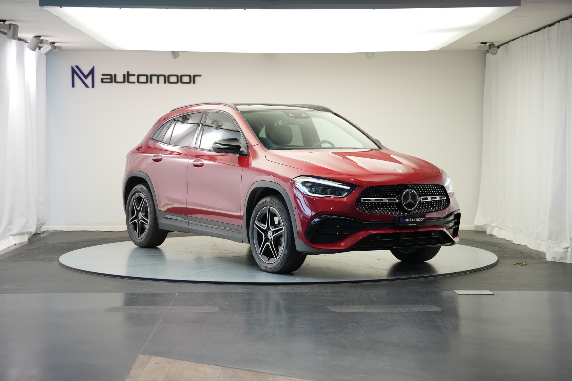 MERCEDES-BENZ GLA 200 AMG Line 7G-DCT *CH-Fahrzeug* *Panorama*-image-2