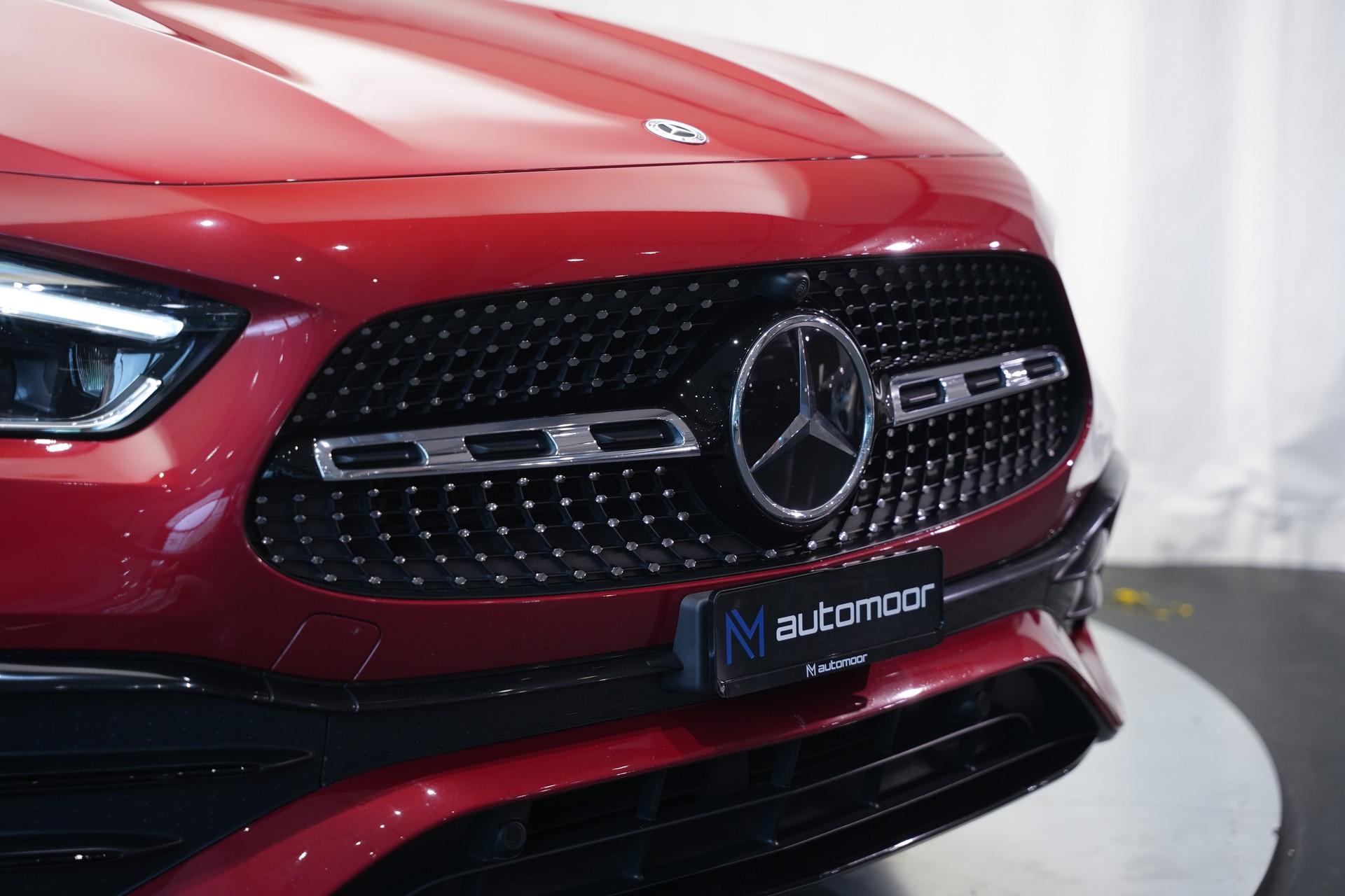 MERCEDES-BENZ GLA 200 AMG Line 7G-DCT *CH-Fahrzeug* *Panorama*-image-40