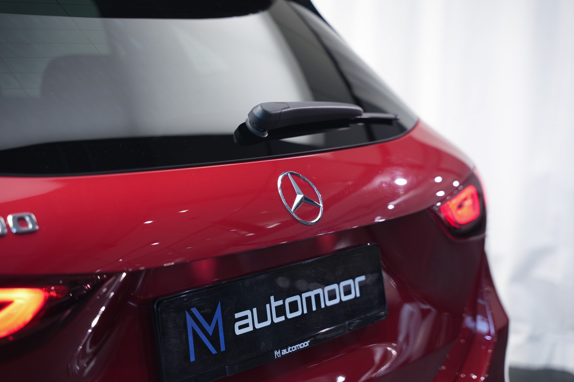 MERCEDES-BENZ GLA 200 AMG Line 7G-DCT *CH-Fahrzeug* *Panorama*-image-36