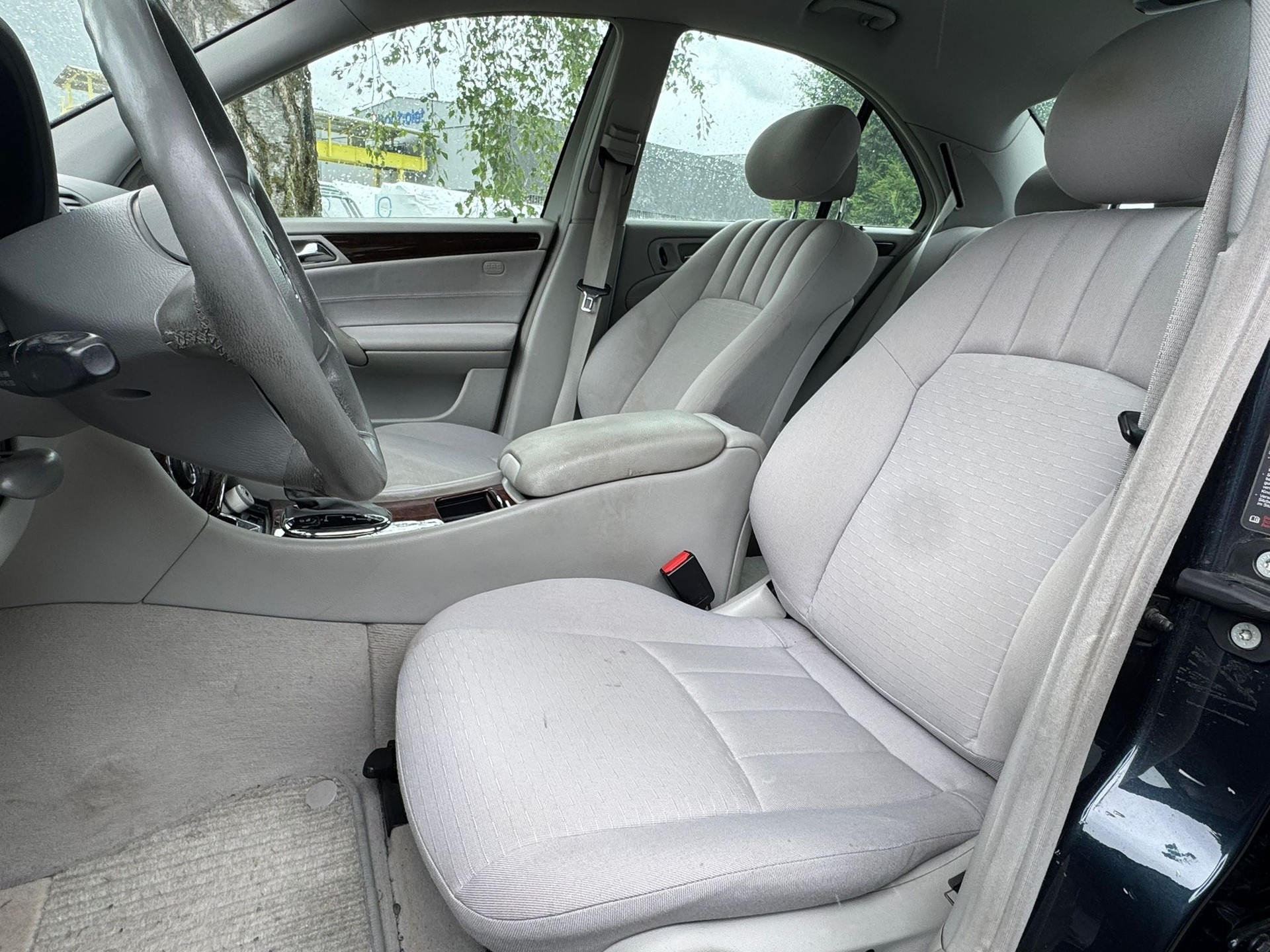 MERCEDES-BENZ C 240 Elégance-image-9