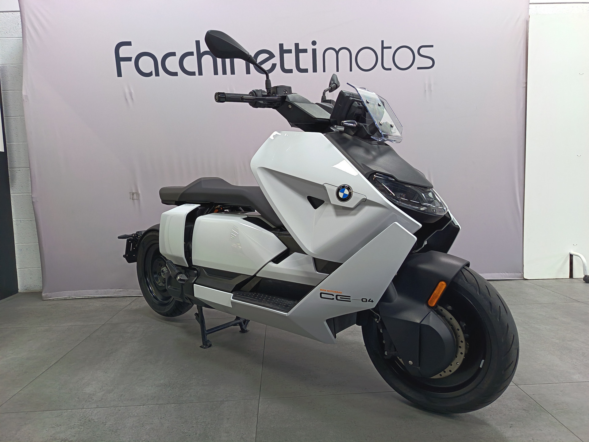 BMW CE 04 *** version 11kW ***-showroom-element-1