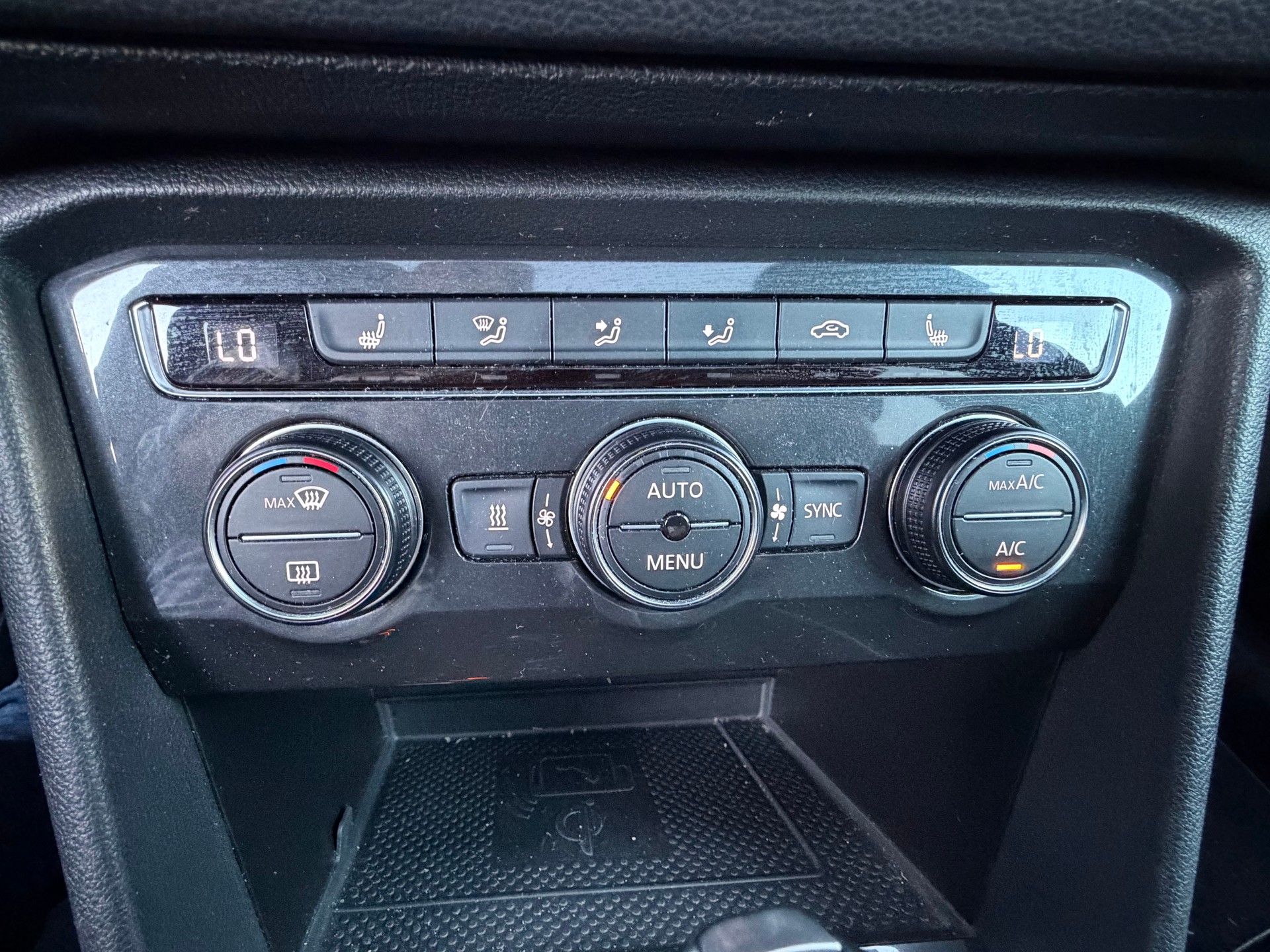 VW Tiguan 2.0 TDI SCR Highline 4Motion DSG-image-11