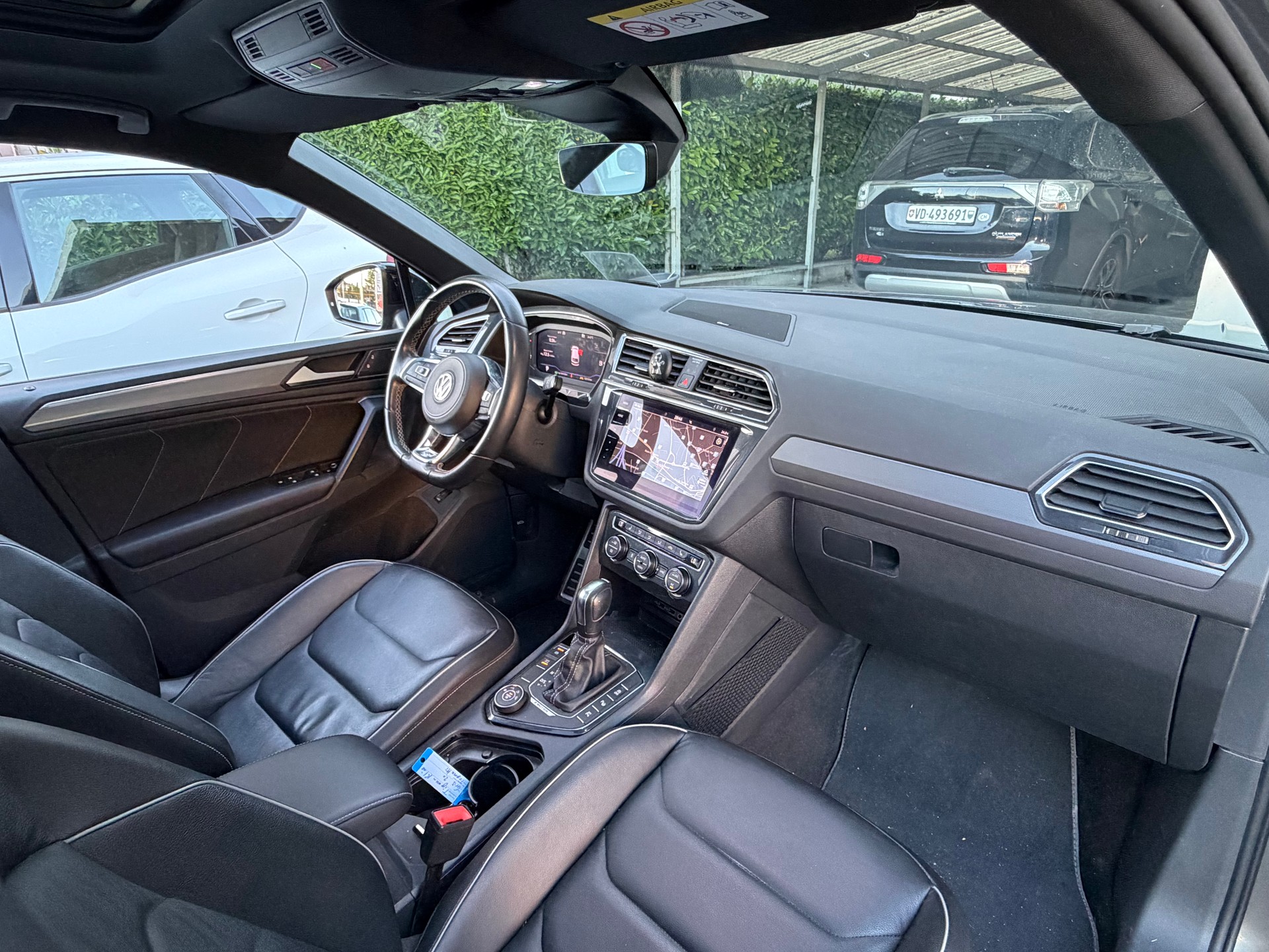 VW Tiguan 2.0 TDI SCR Highline 4Motion DSG-image-23