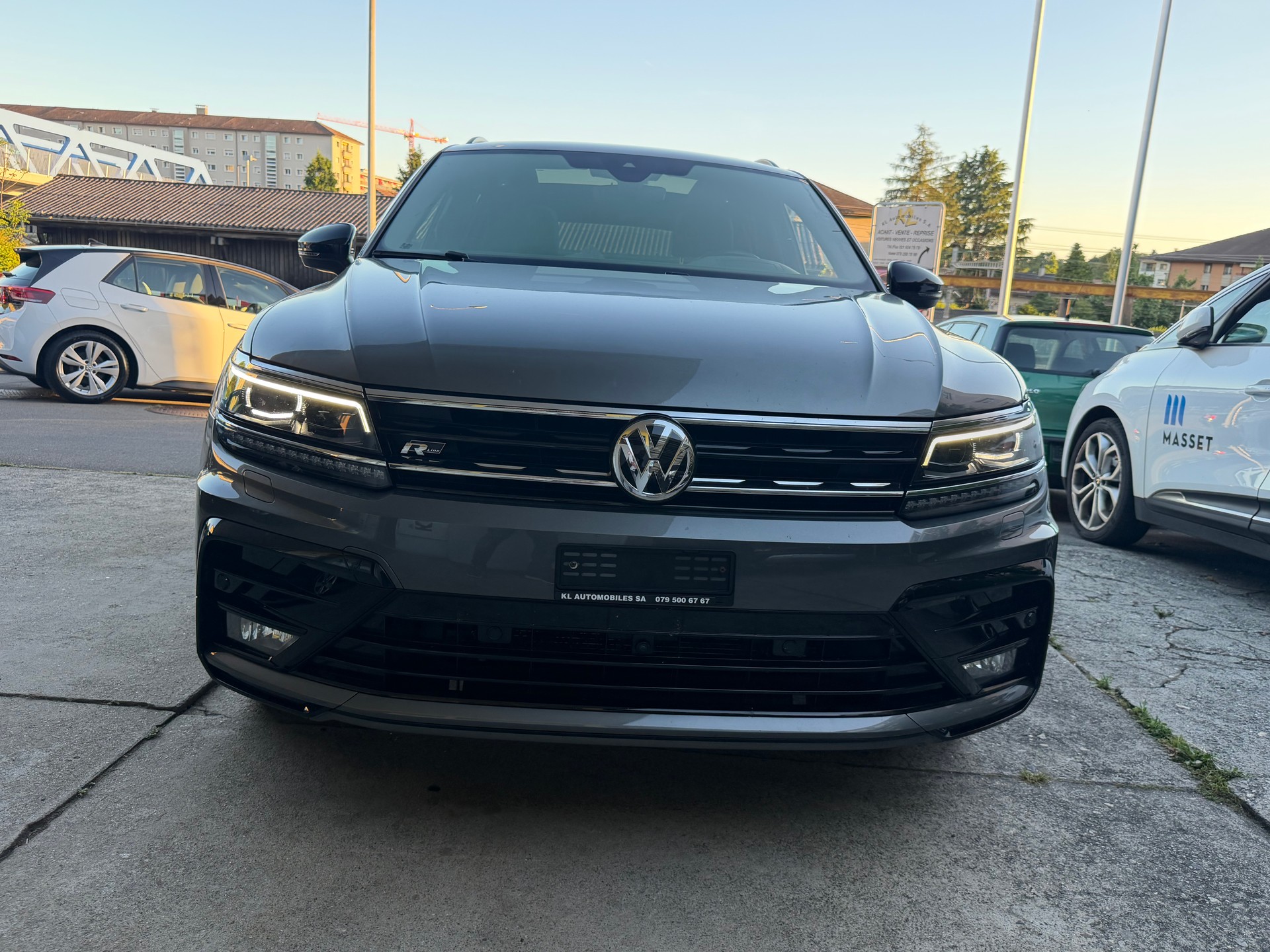 VW Tiguan 2.0 TDI SCR Highline 4Motion DSG-image-25