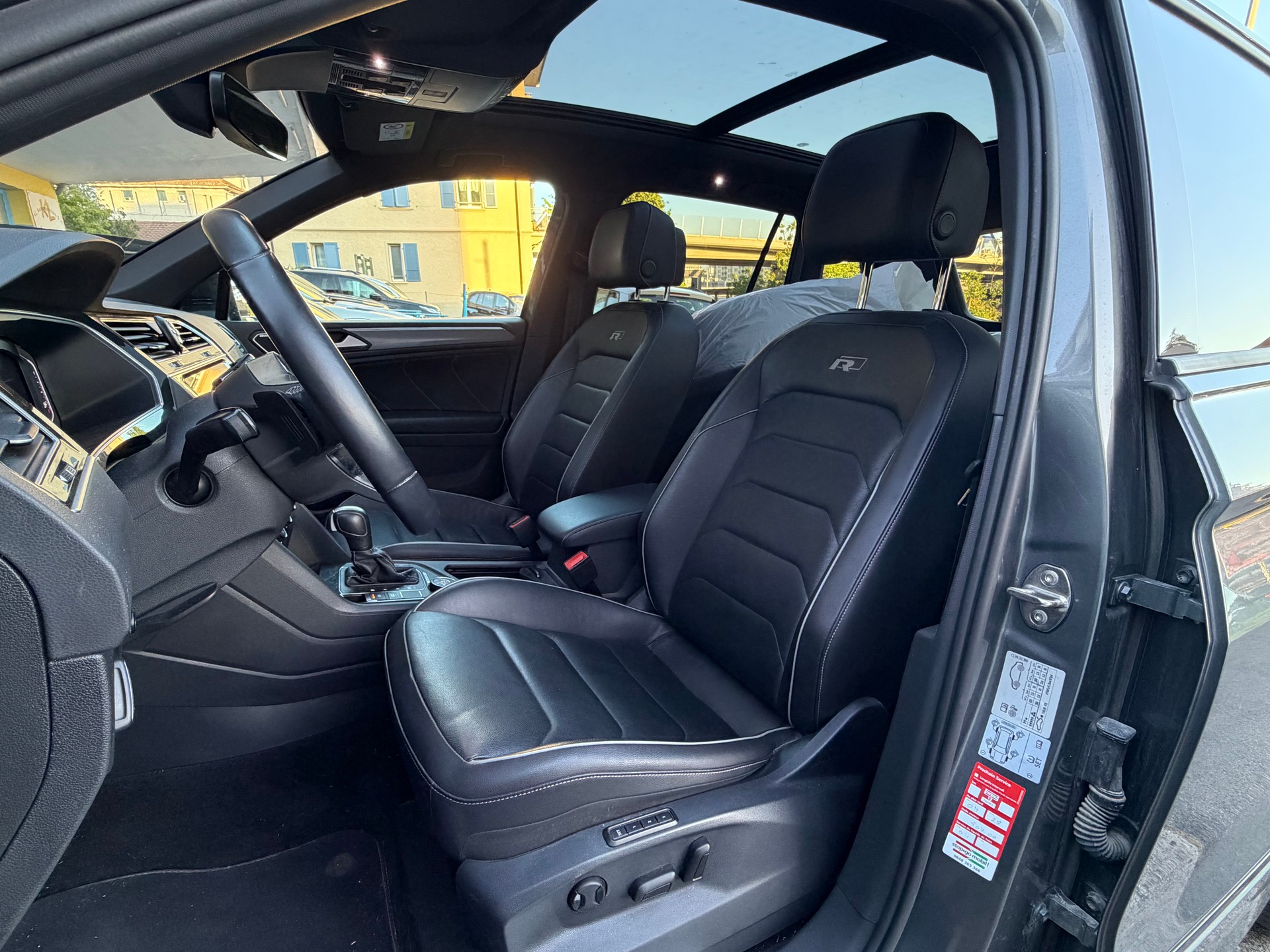 VW Tiguan 2.0 TDI SCR Highline 4Motion DSG-image-8