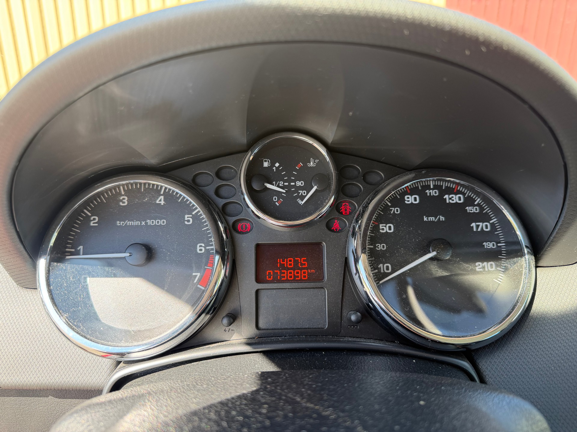 PEUGEOT 207 1.6 16V XS Premium-image-9