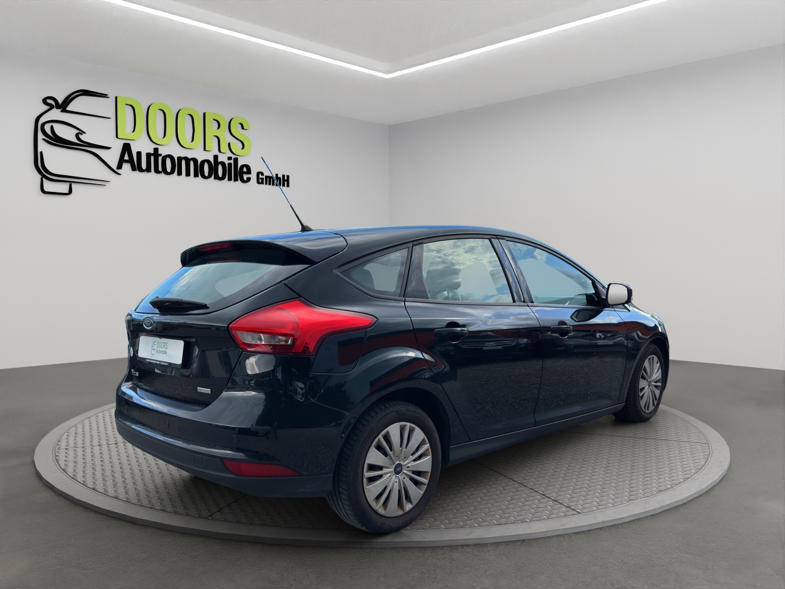 FORD Focus 1.5 SCTi Titanium-image-3