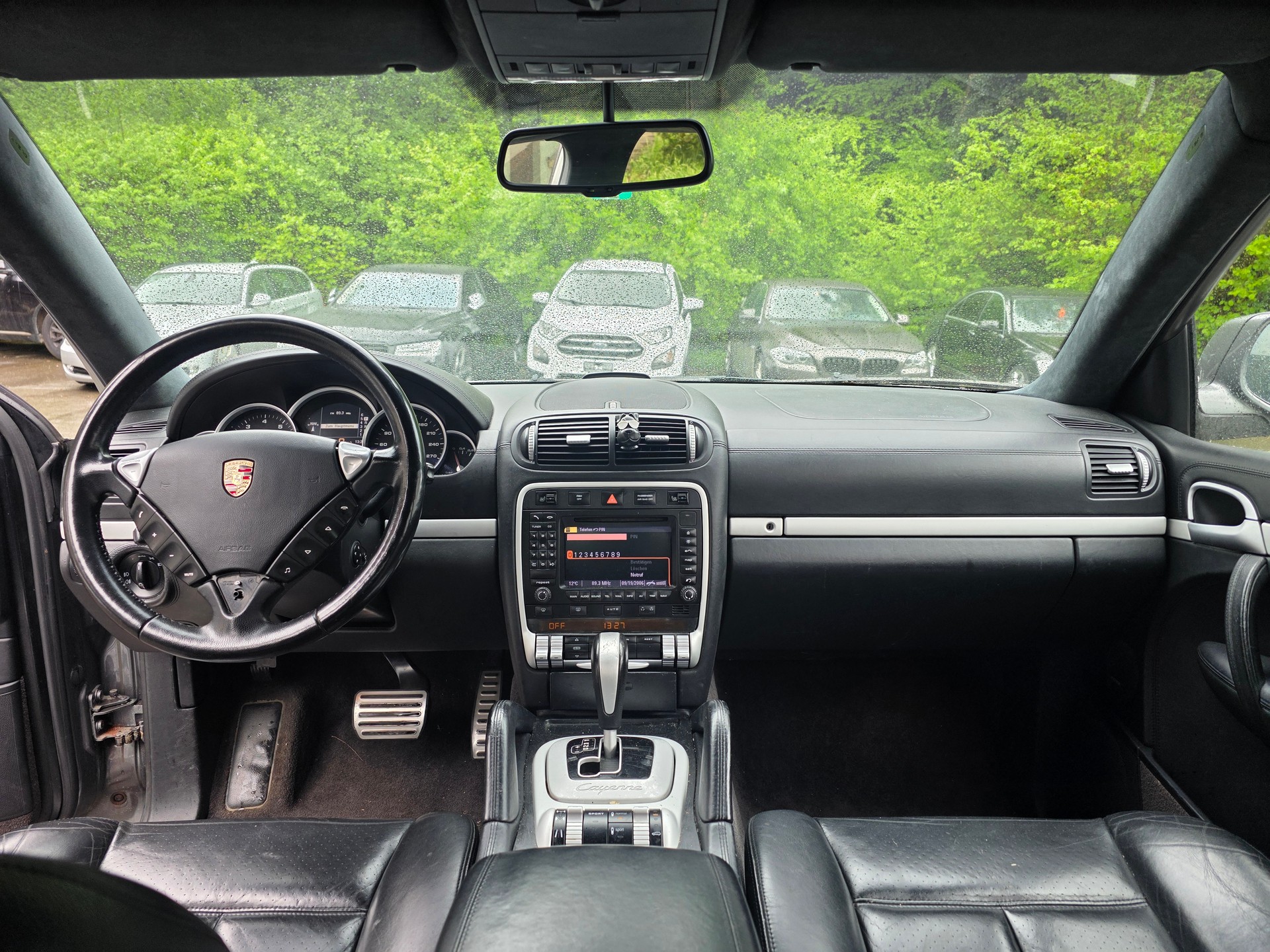PORSCHE Cayenne Turbo-image-8