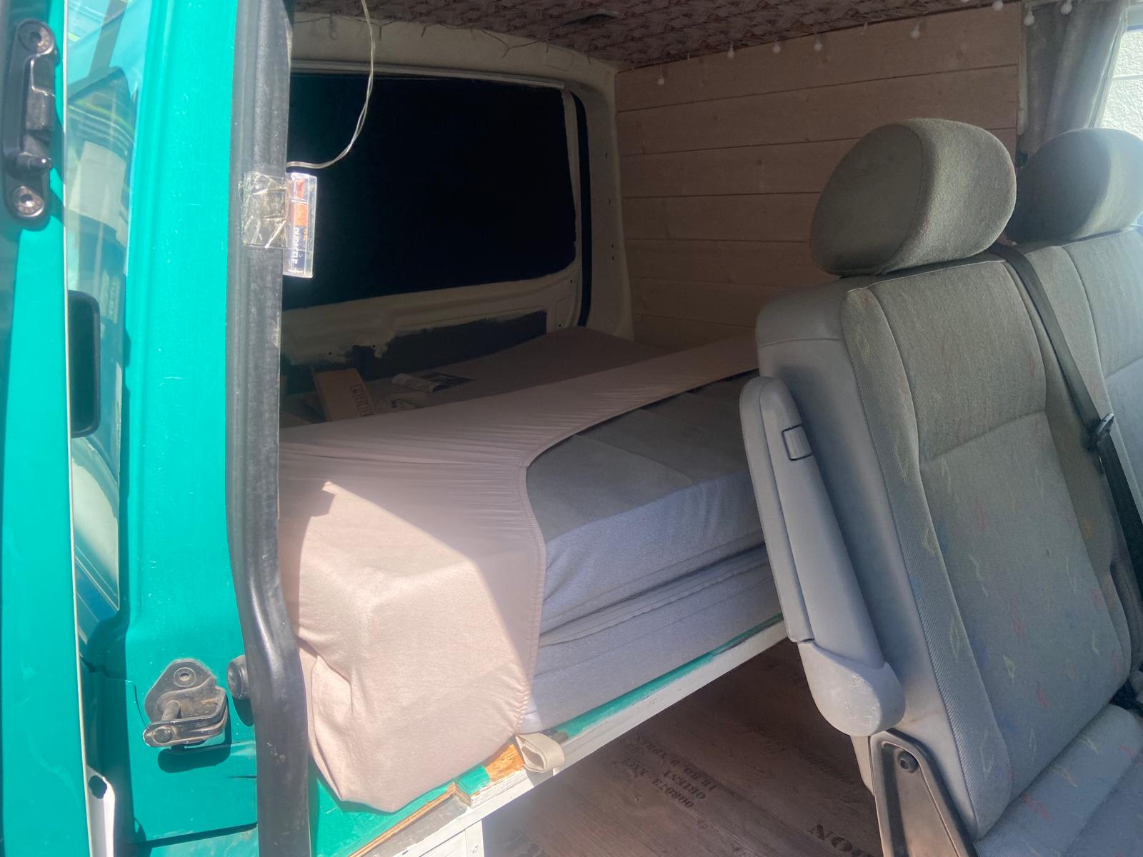 VW Transporter-image-5